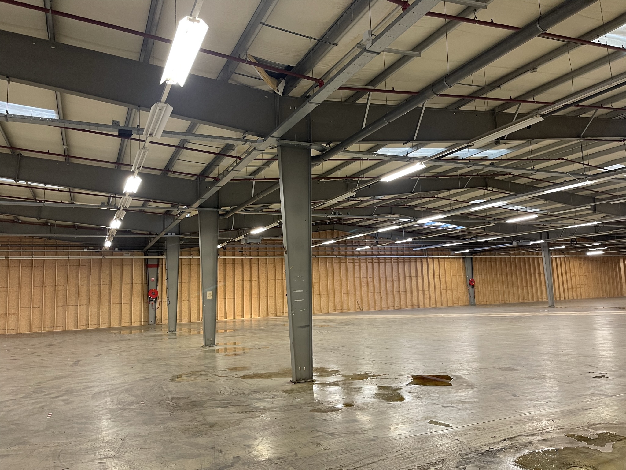 Industrial hall 4.649 m²