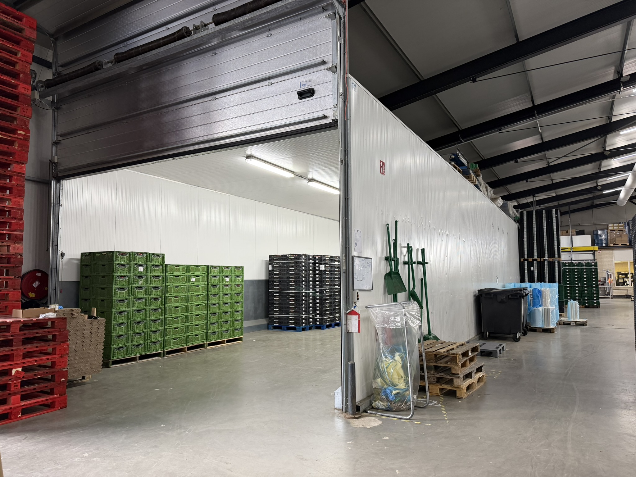 Cooling room 684 m³ / 171 m²
