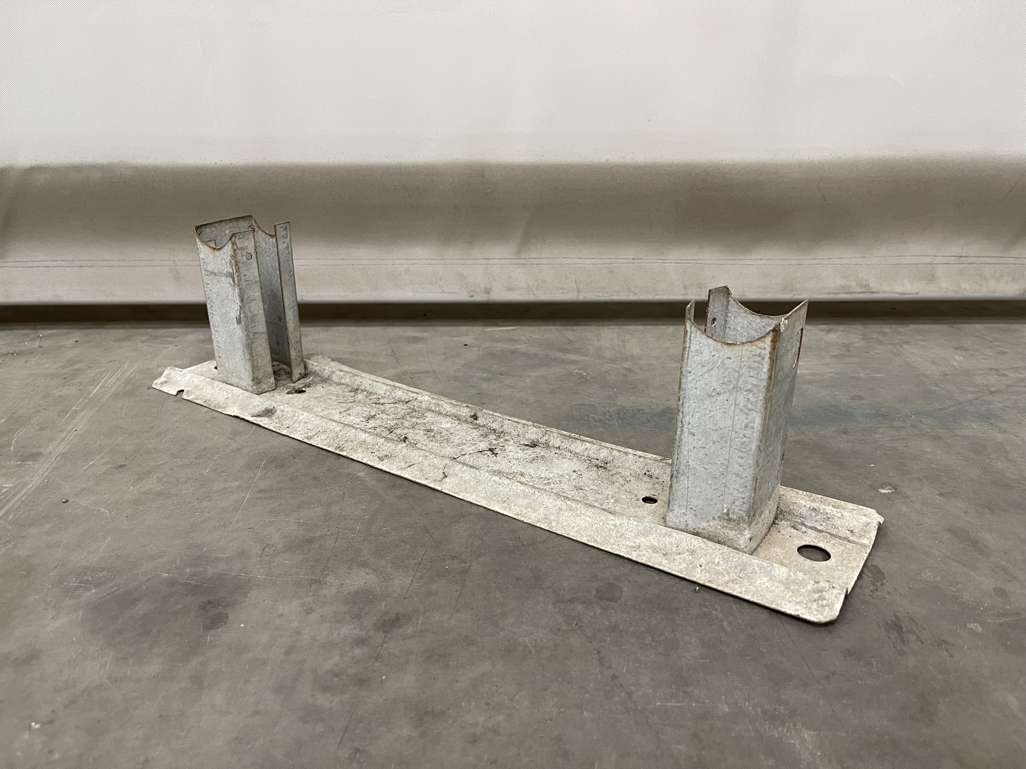 Pipe rail supports clicked 120 mm