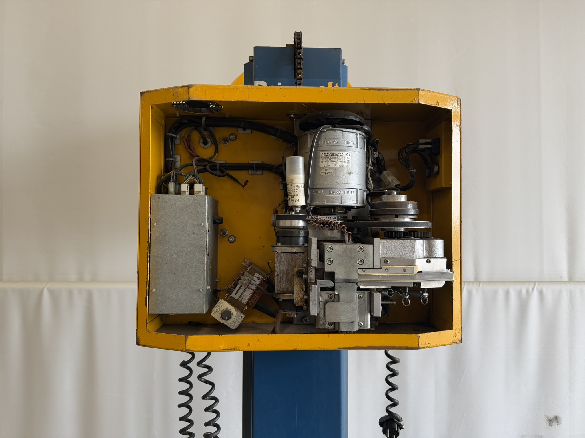 Reisopack omsnoeringsmachine