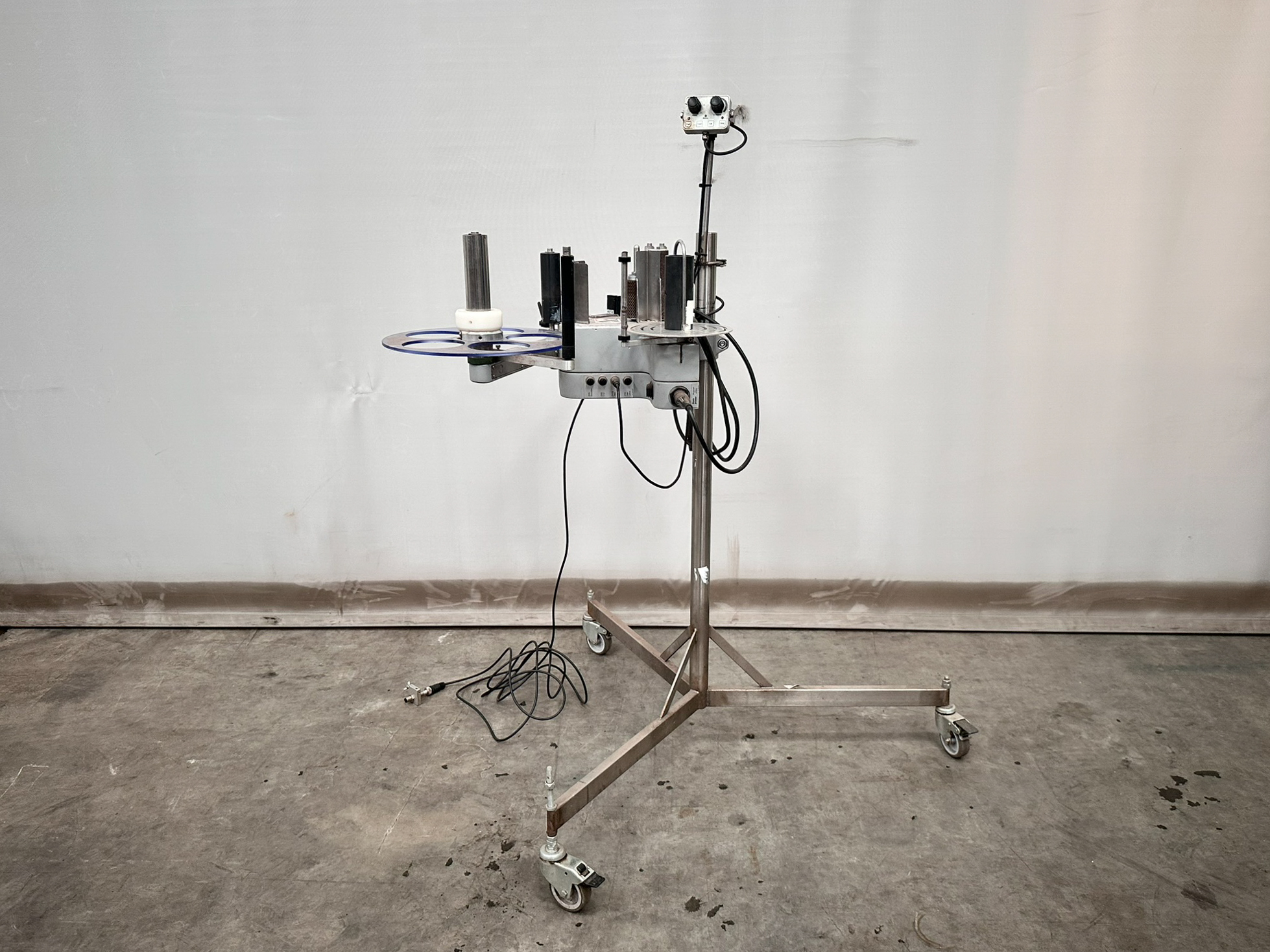 Etiket machine