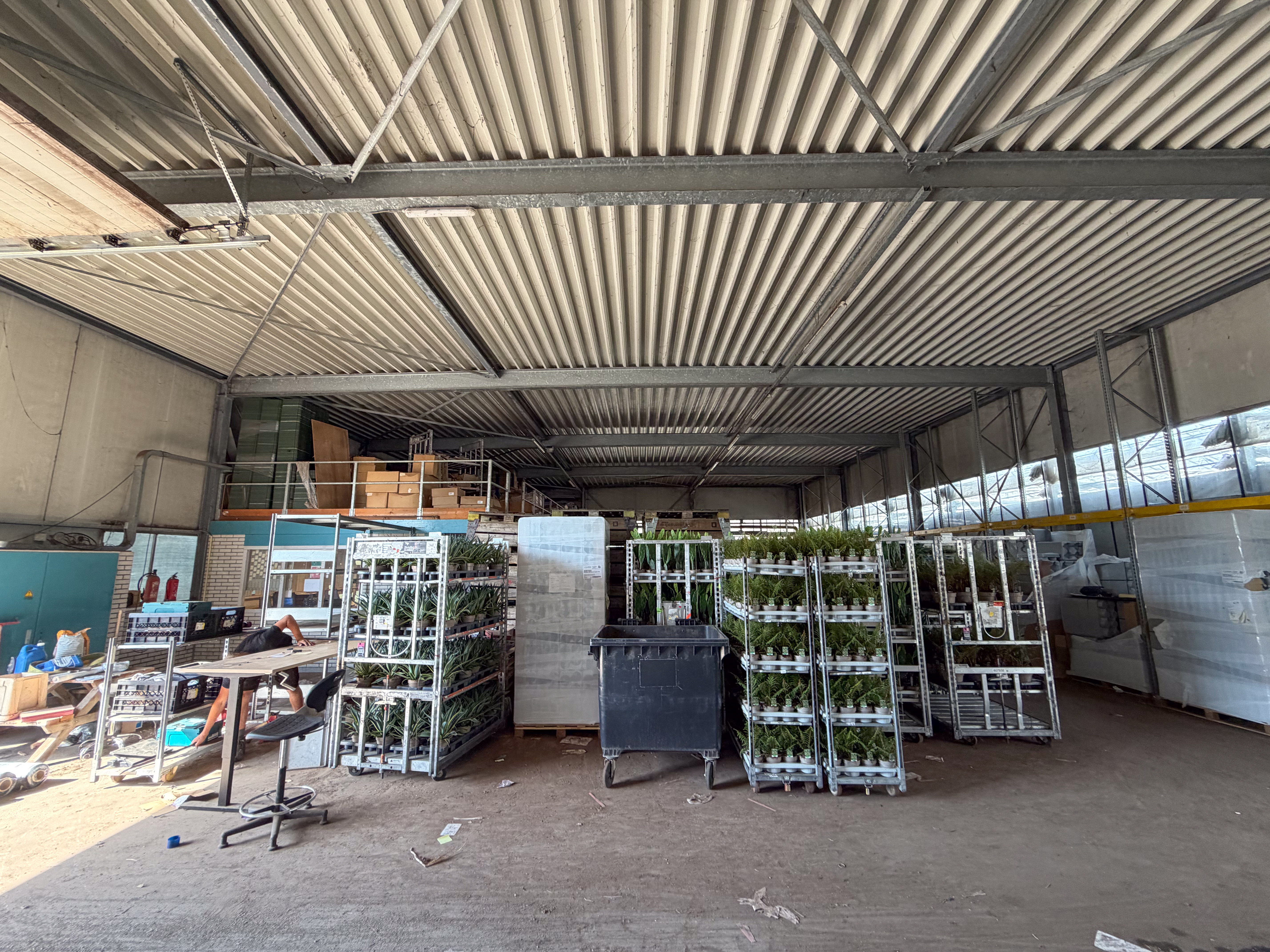 Business space 398 m²