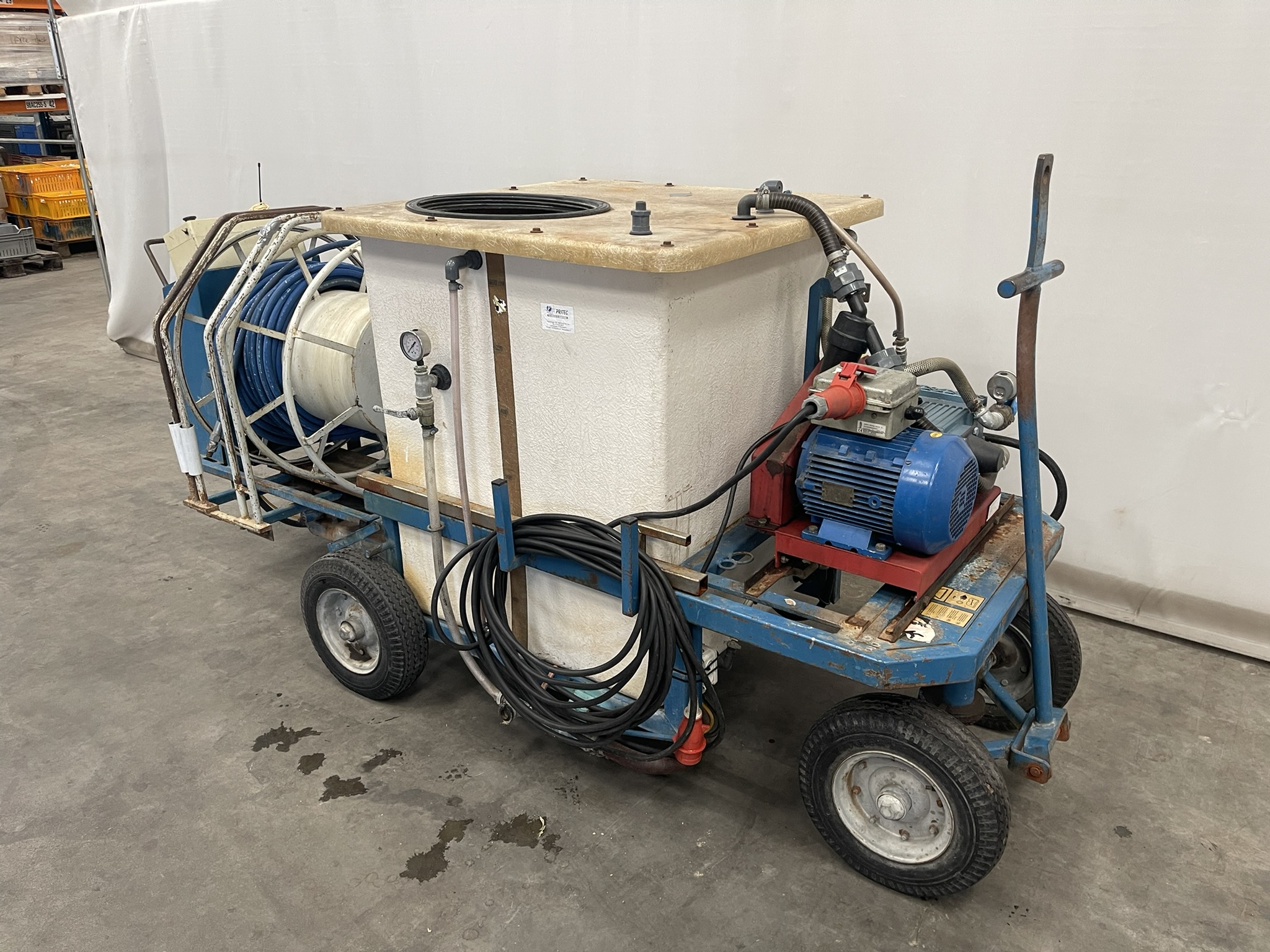 Weterings spuitkar 600 liter incl. slanghaspel