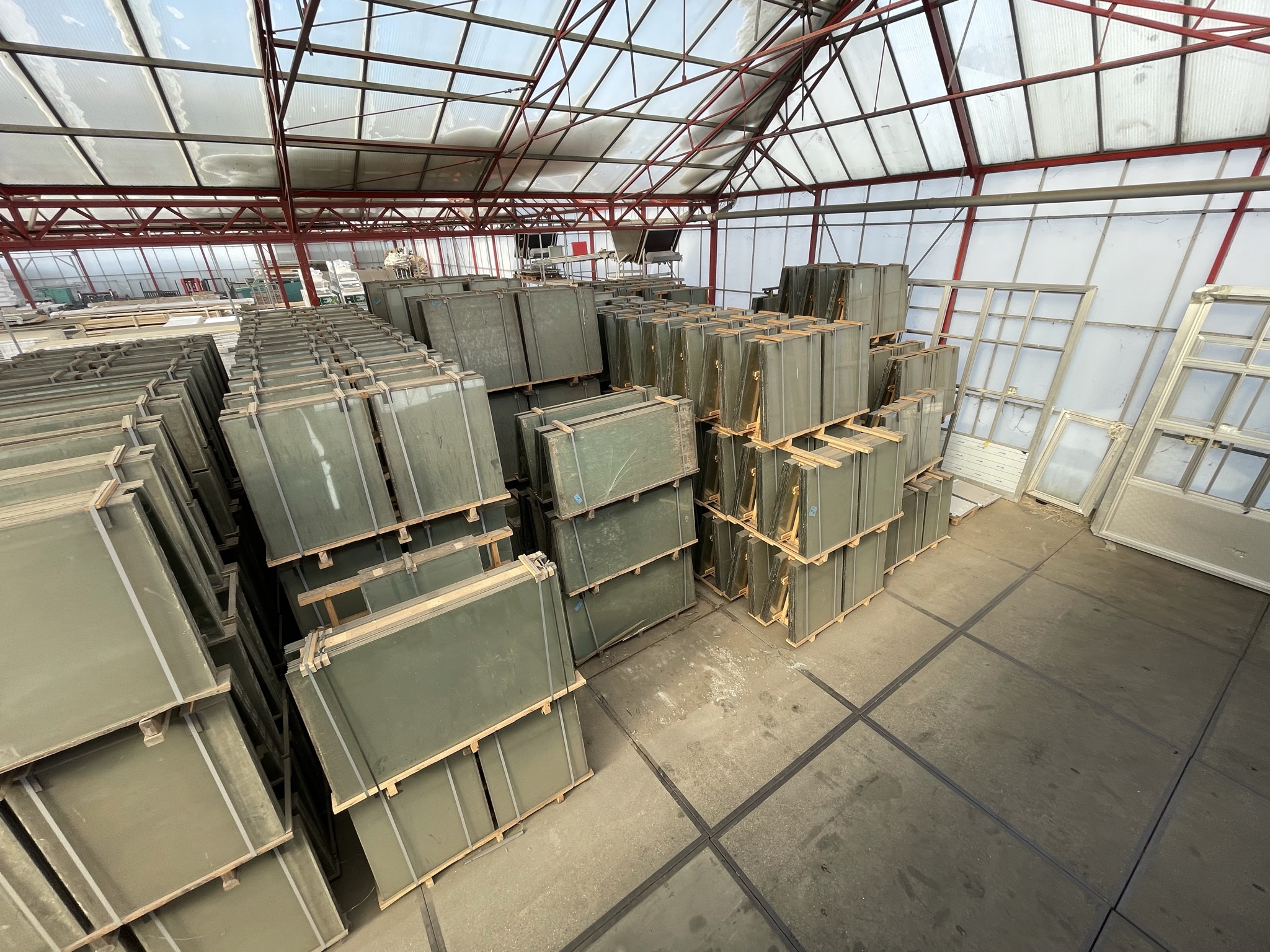 Used roof and side glass