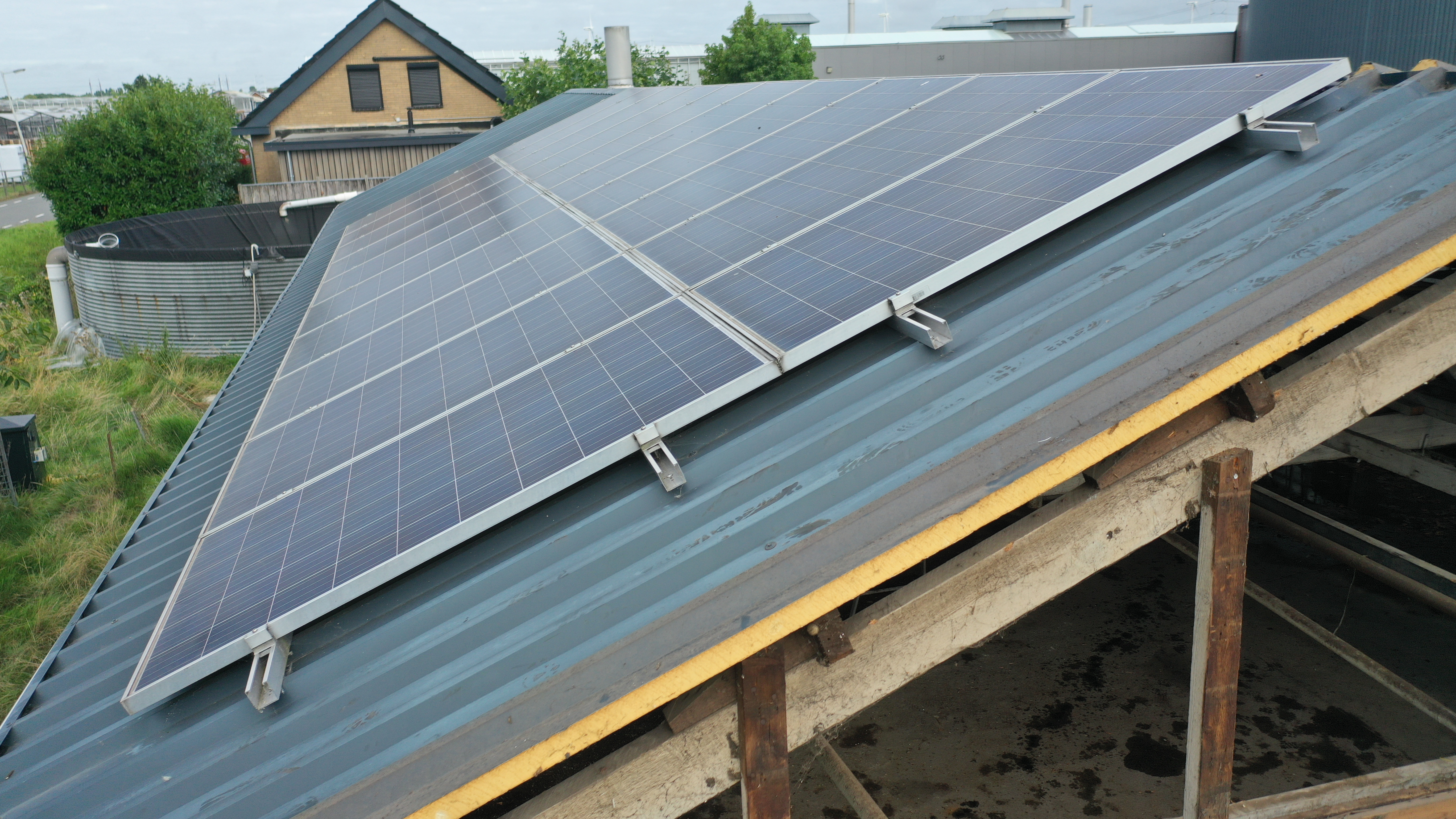 Complete zonnepaneleninstallatie