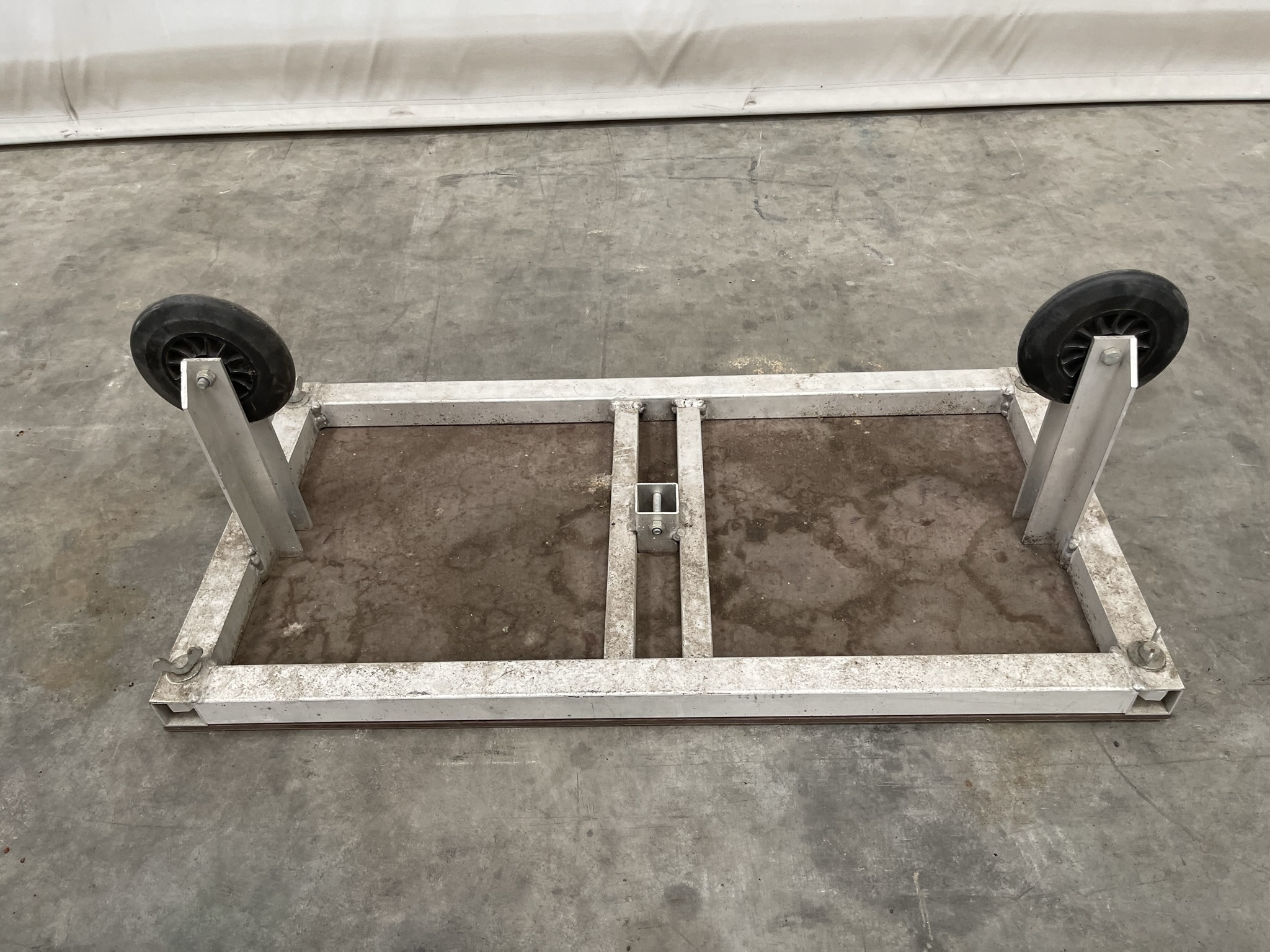 Gutter transport trolley