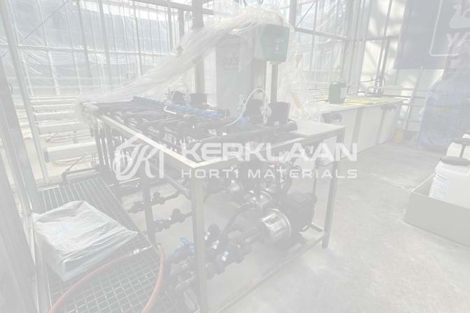 Complete turnkey test greenhouse 240 m²