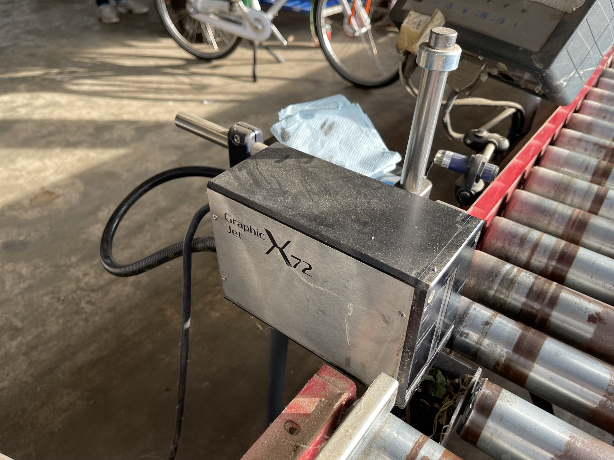 Complete Taks TTS vine tomato processing system + palletizing installation