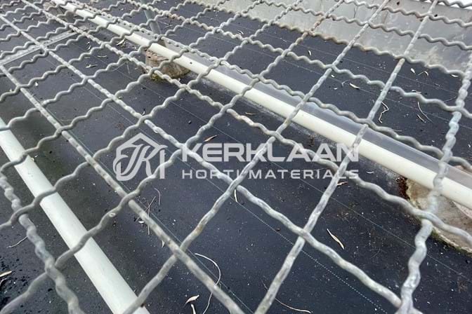 Aluminium mobile containers with mesh bottom