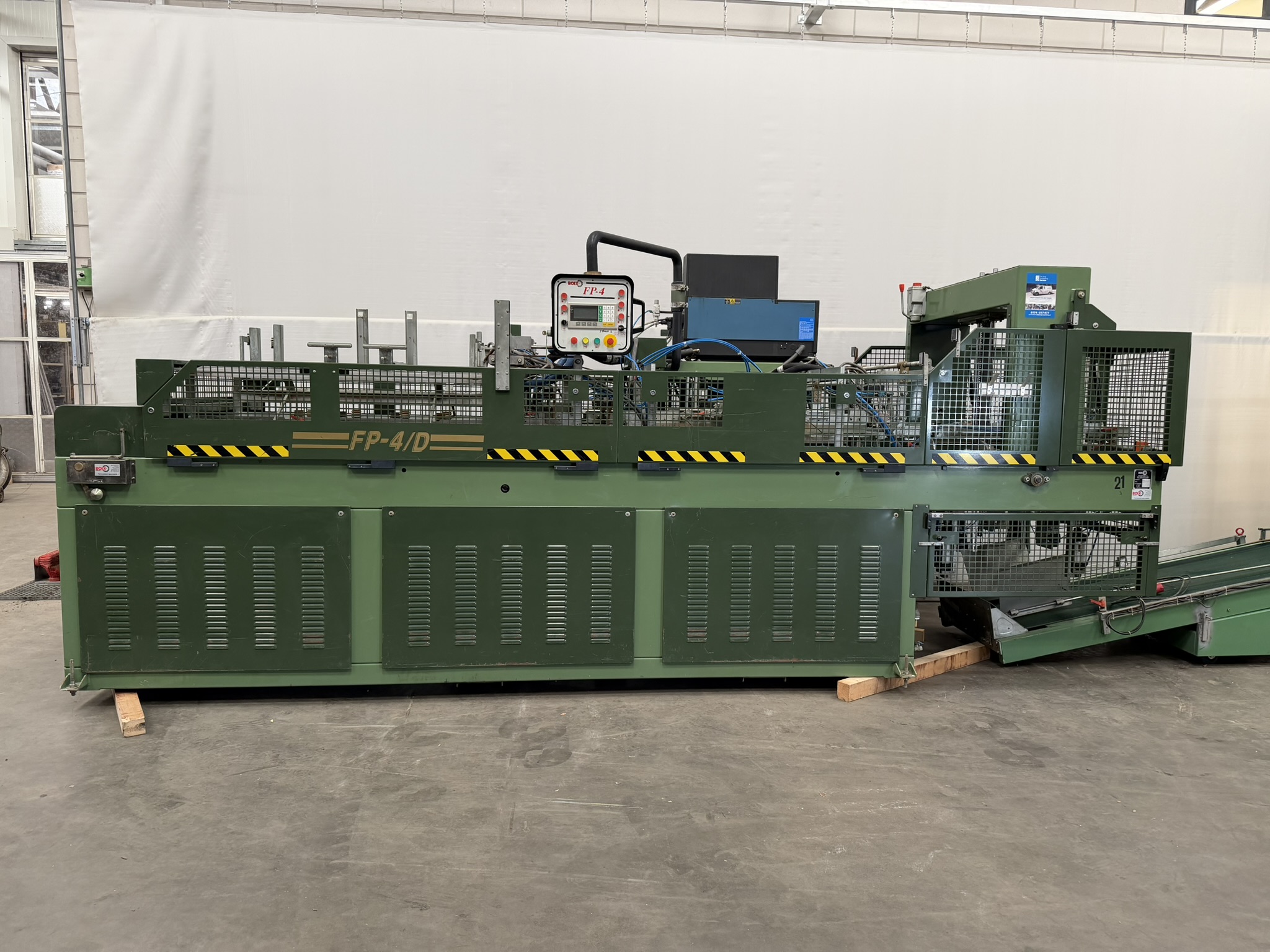 Boix dozenopzetmachine incl. stapel/uitvoer unit