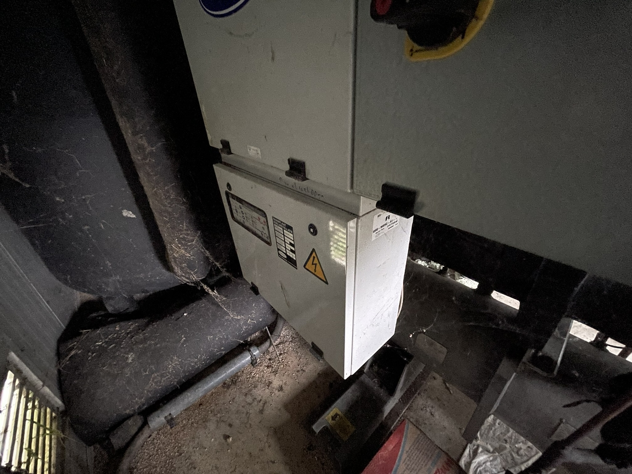 Carrier cooling installation incl. ± 23 Alfa Laval cooling units