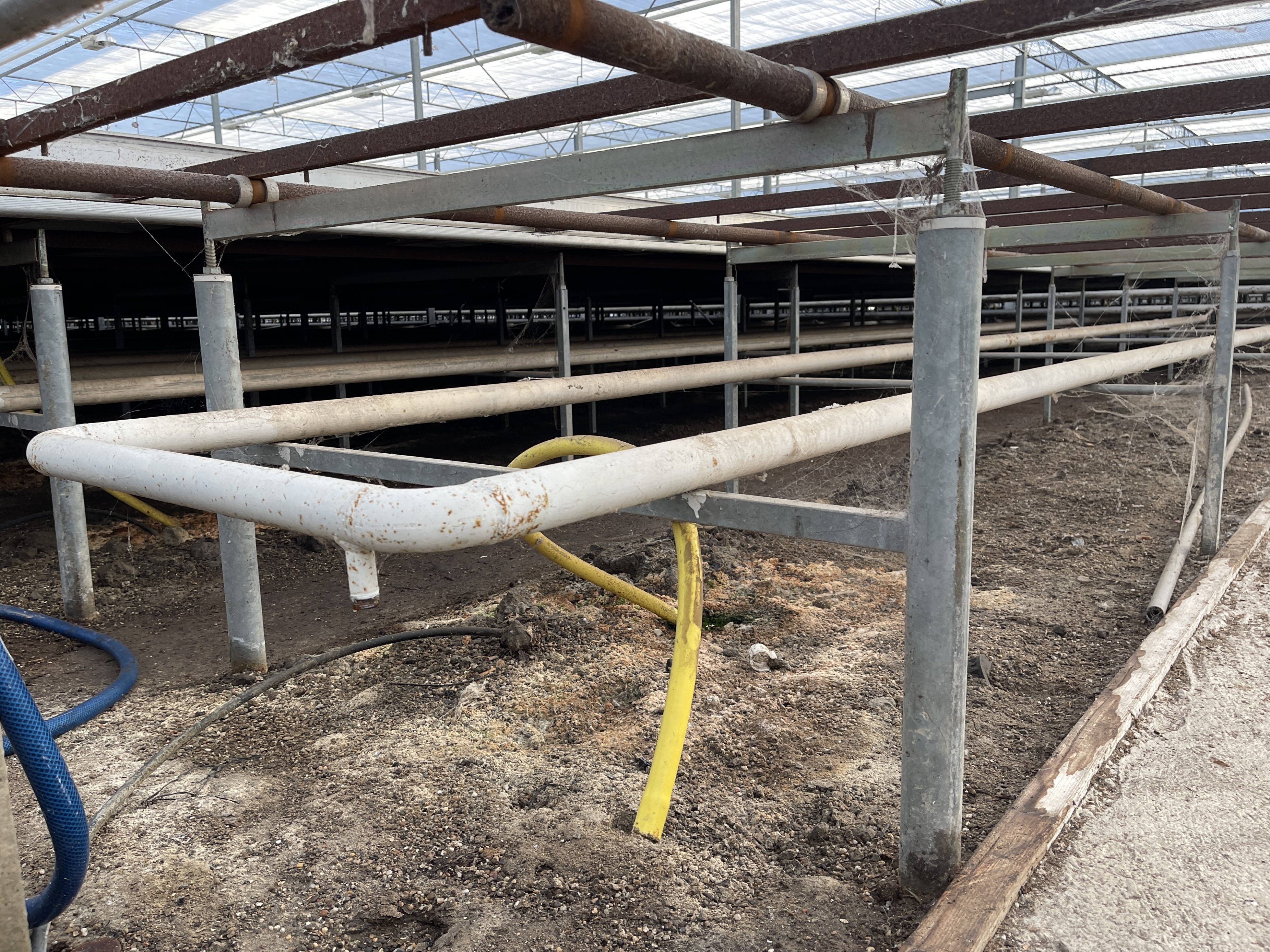 Roltafels met eb en vloed bodem