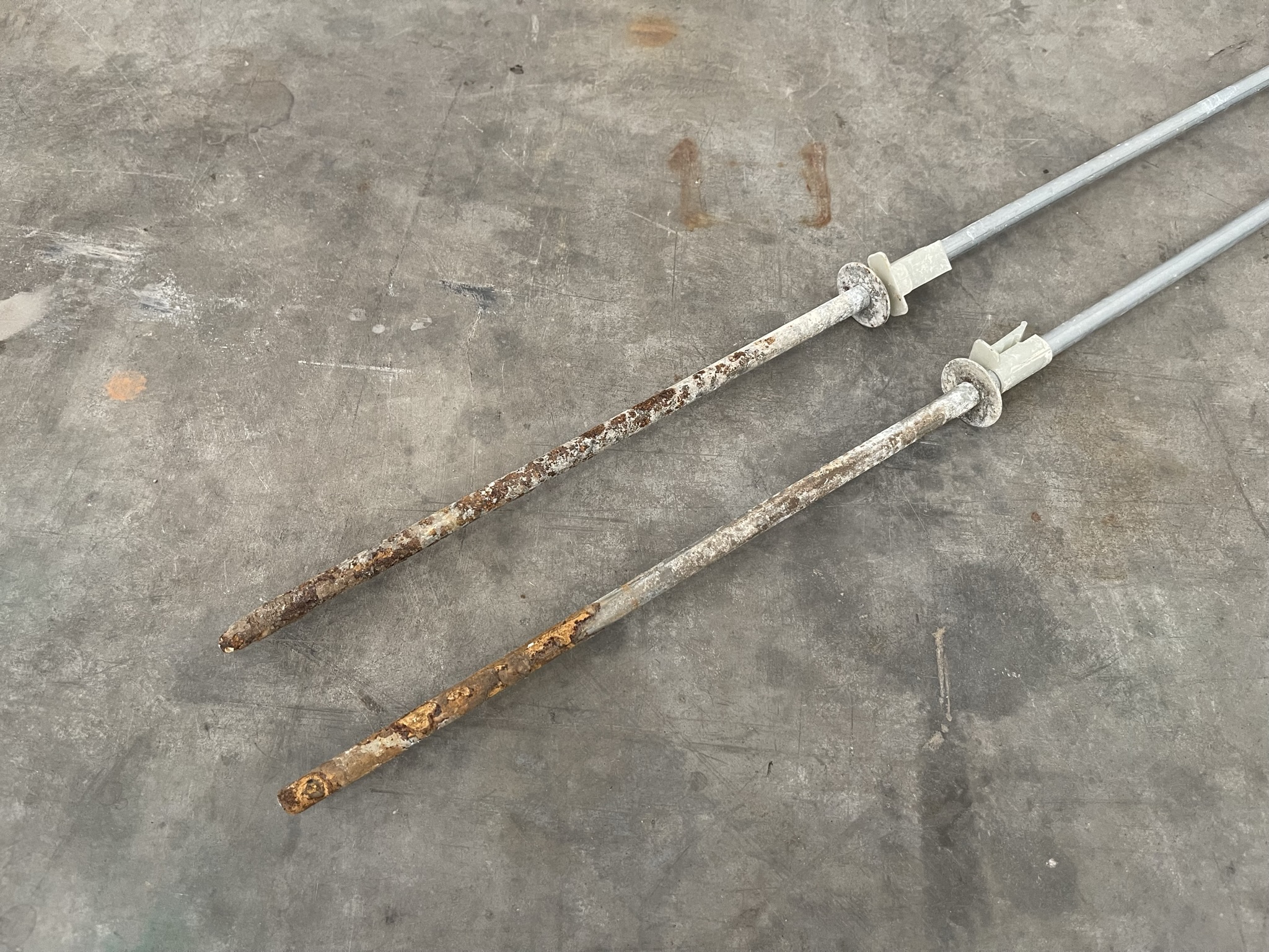 Steunpaaltjes voor bloemengaas 2000 mm