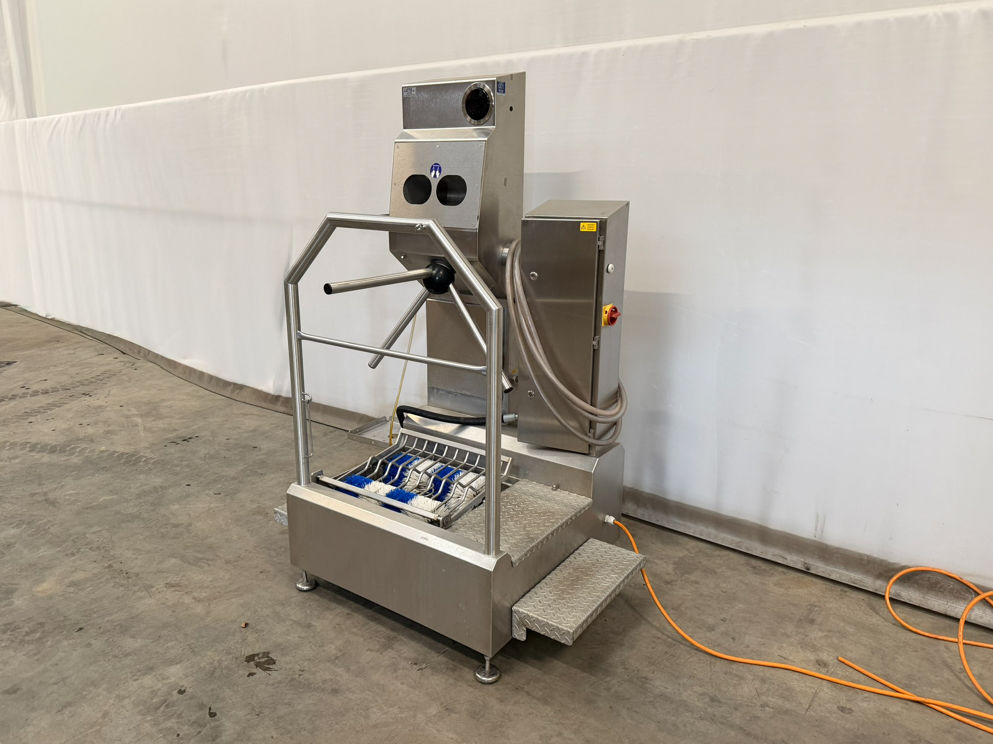 EDT Hygiene lock with shoe sole cleaning and hand disinfection