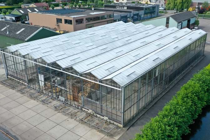 Venlo kas 12,80 m 922 m²