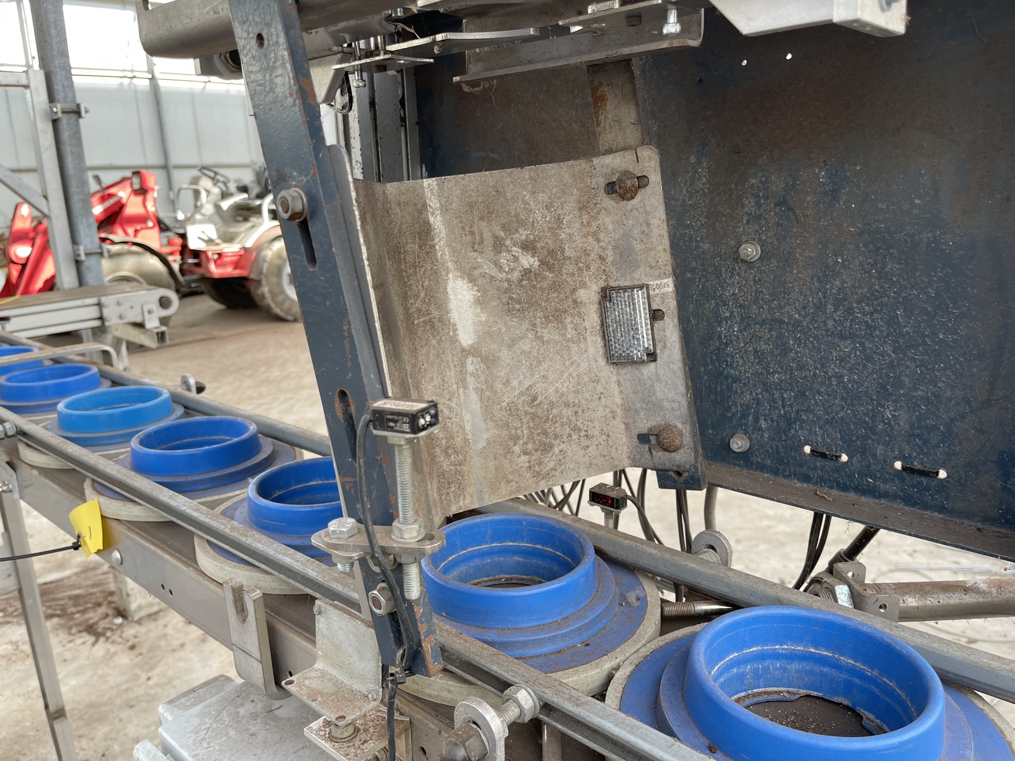 Wilburg automatic pot stacker