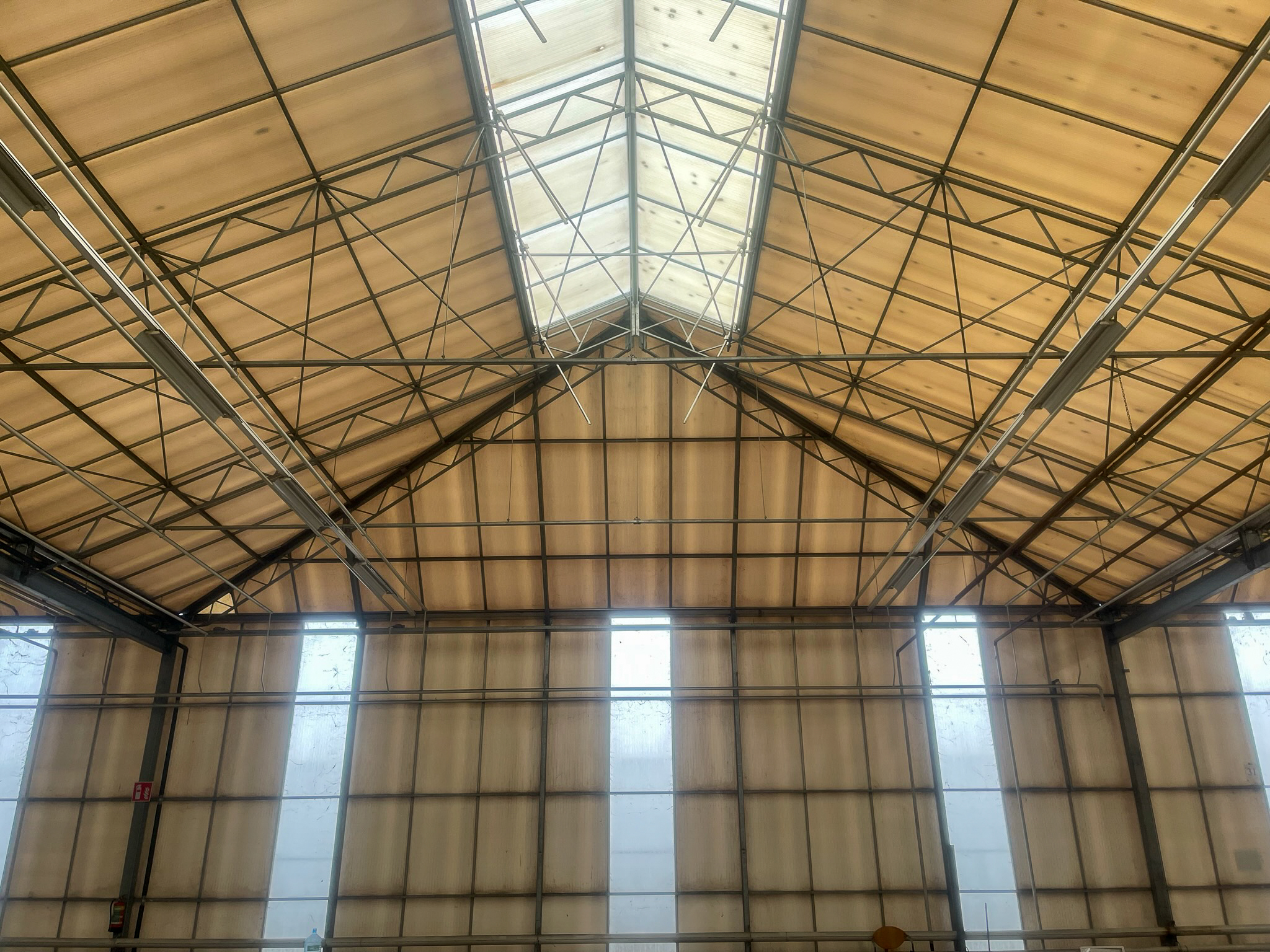 Breedkap kas 16.00 m 8.640 m²