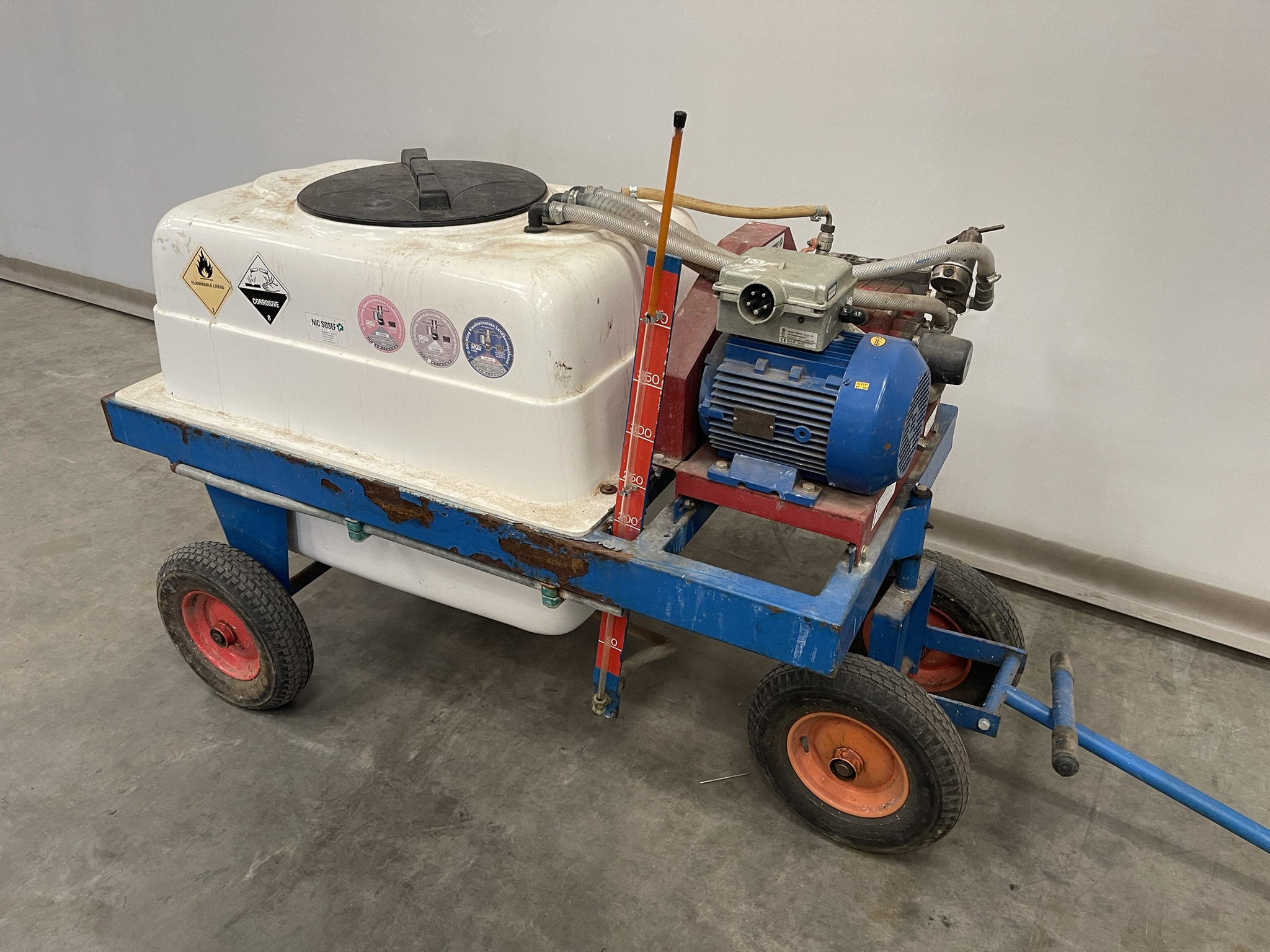 Spray cart 400 liters