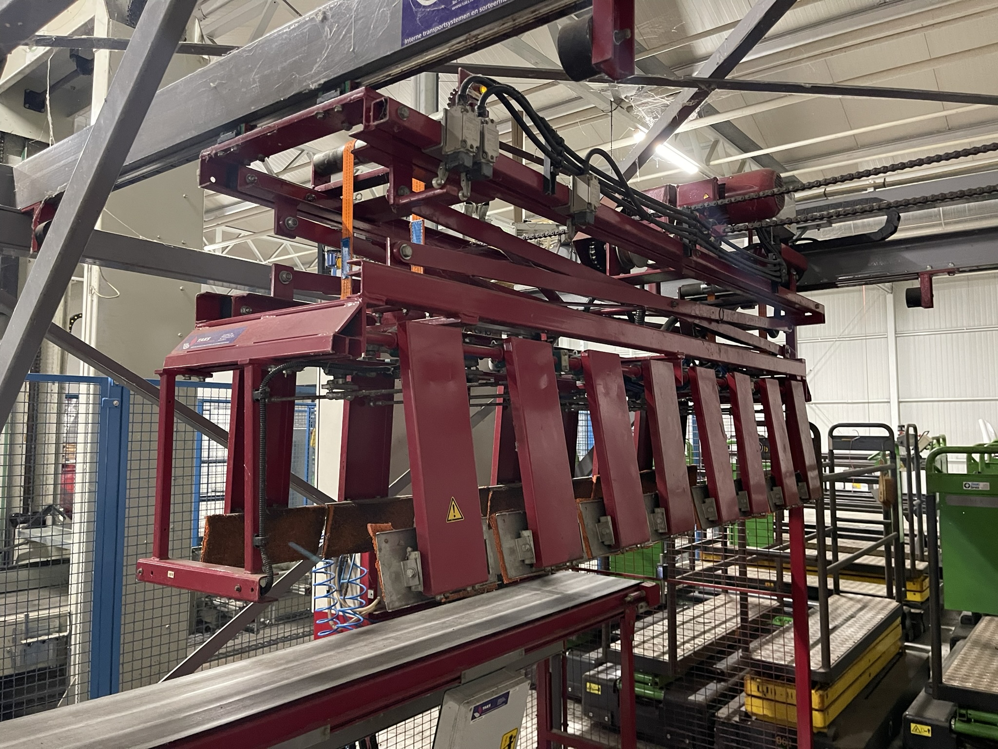 Complete Taks TTS vine tomato processing system