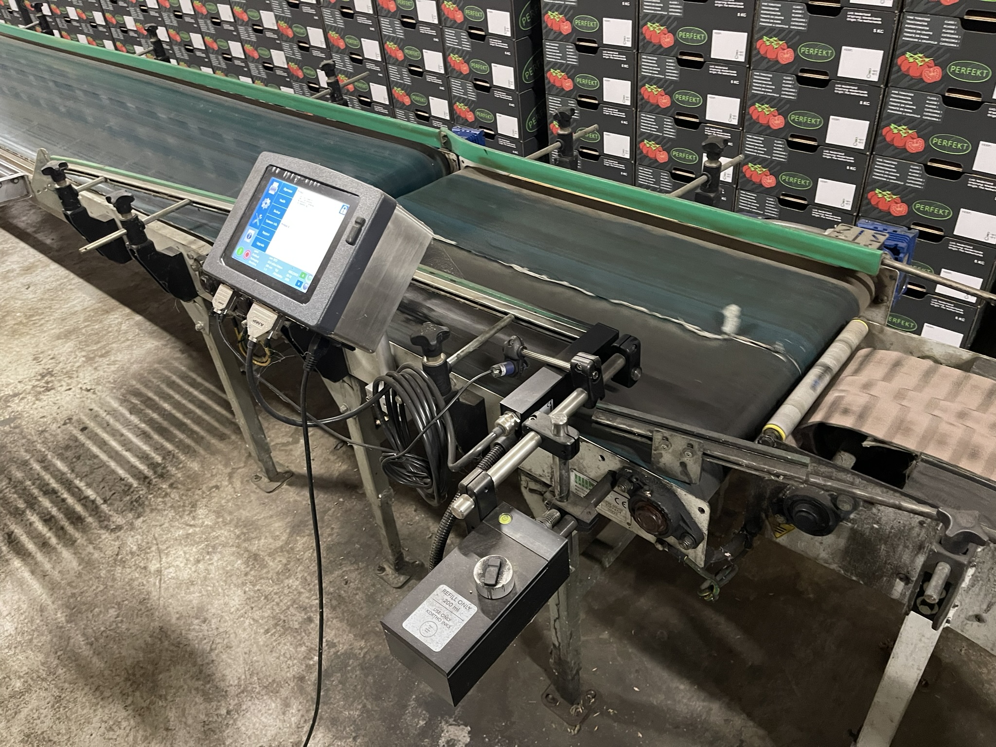 Complete Taks TTS vine tomato processing system