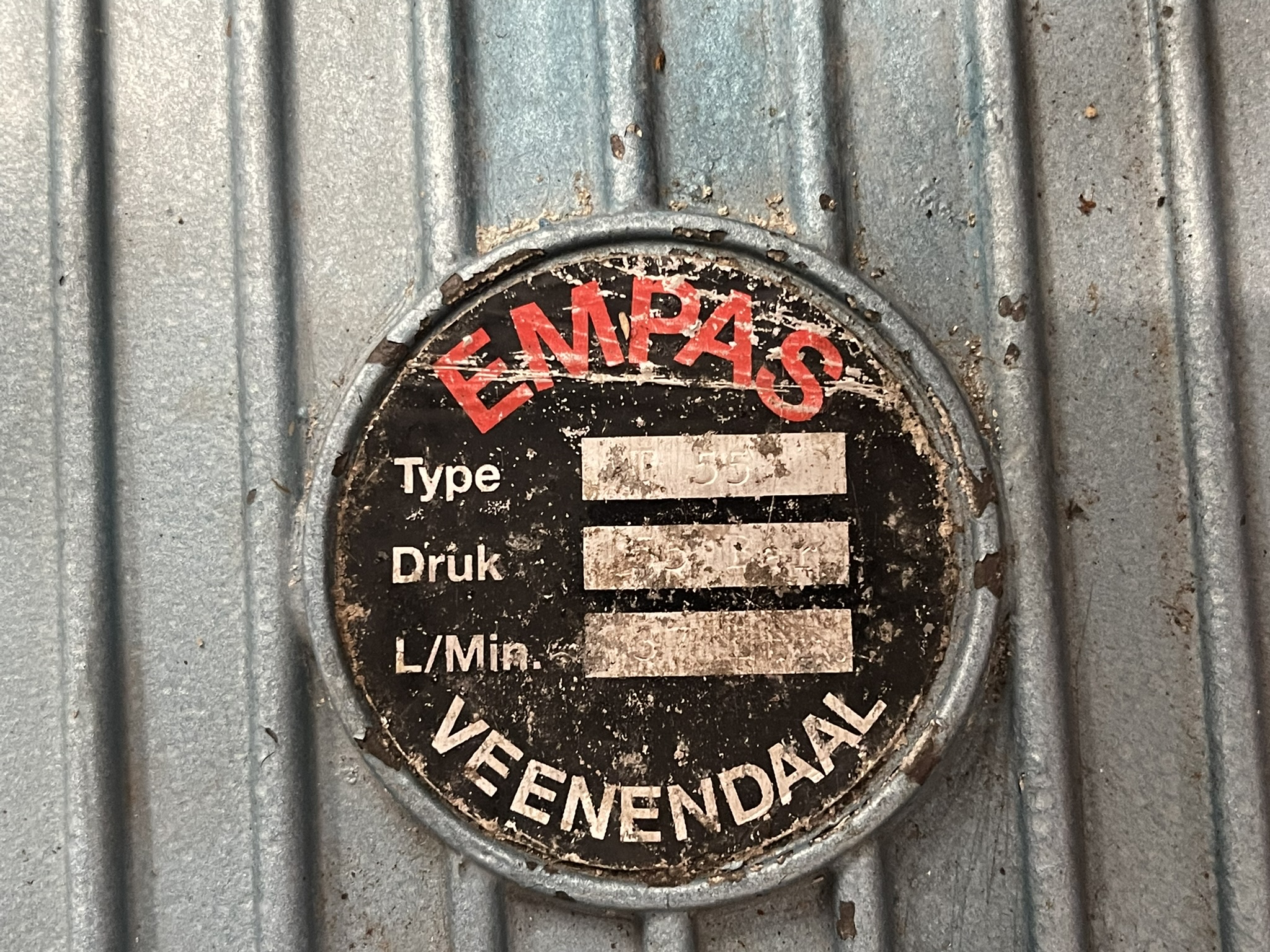 Weterings spuitkar 600 liter incl. slanghaspel