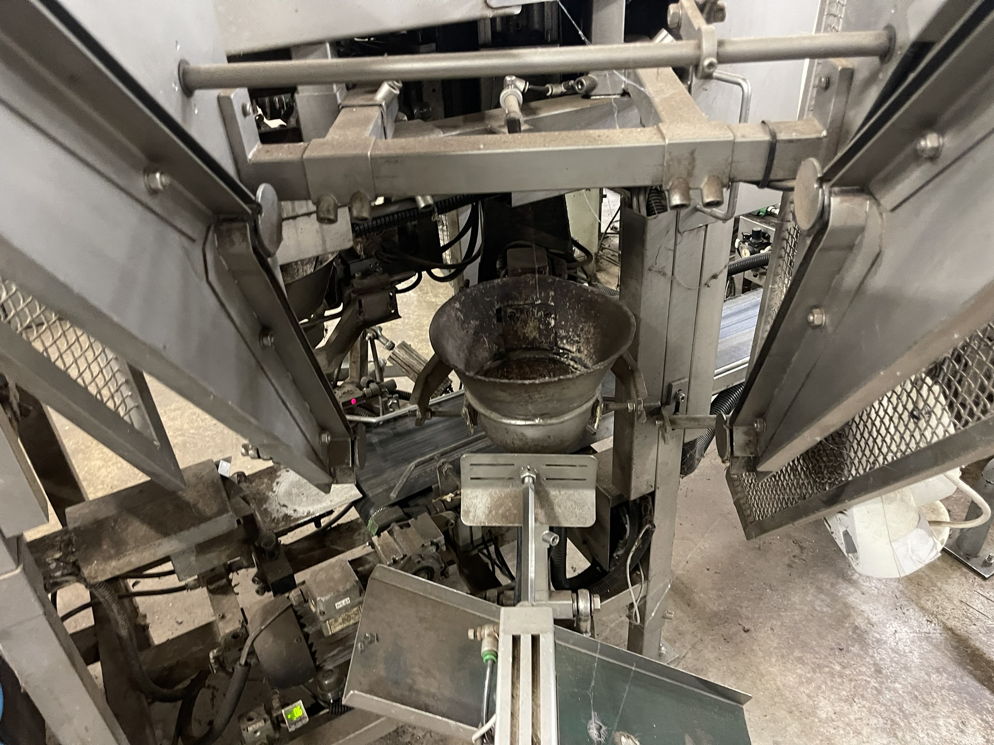 Createch cover machine