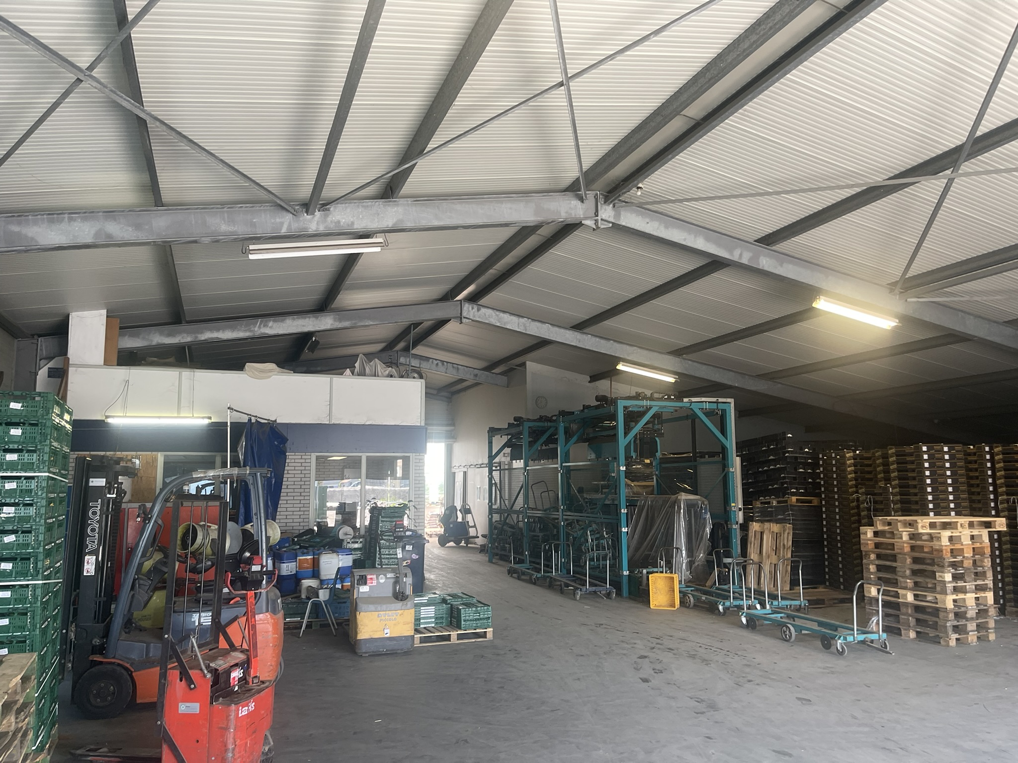 Bedrijfsruimte 716 m²