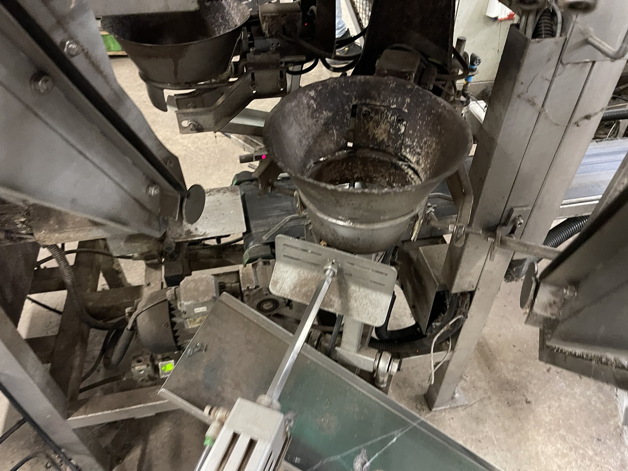 Createch cover machine