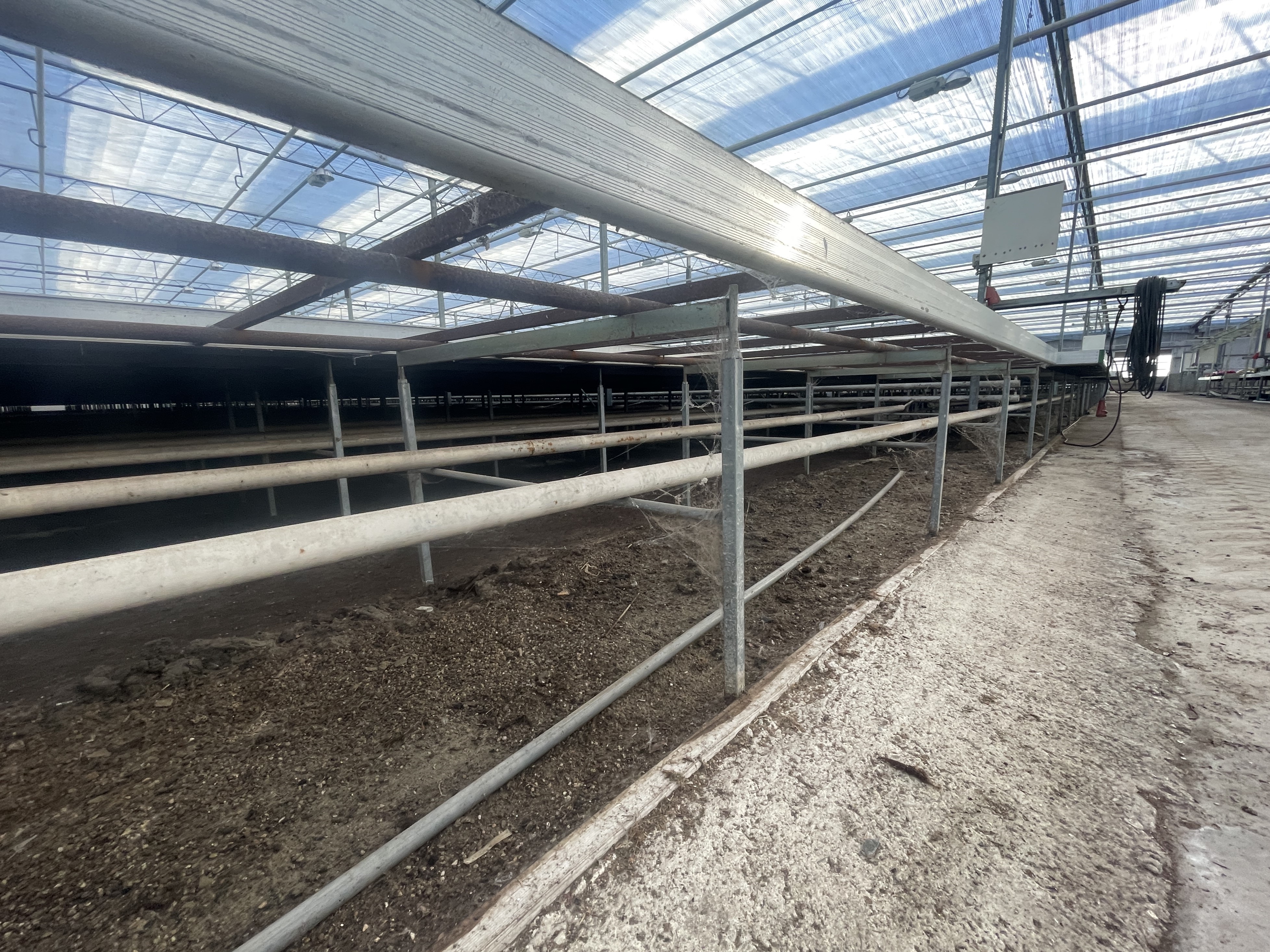 Roltafels met eb en vloed bodem