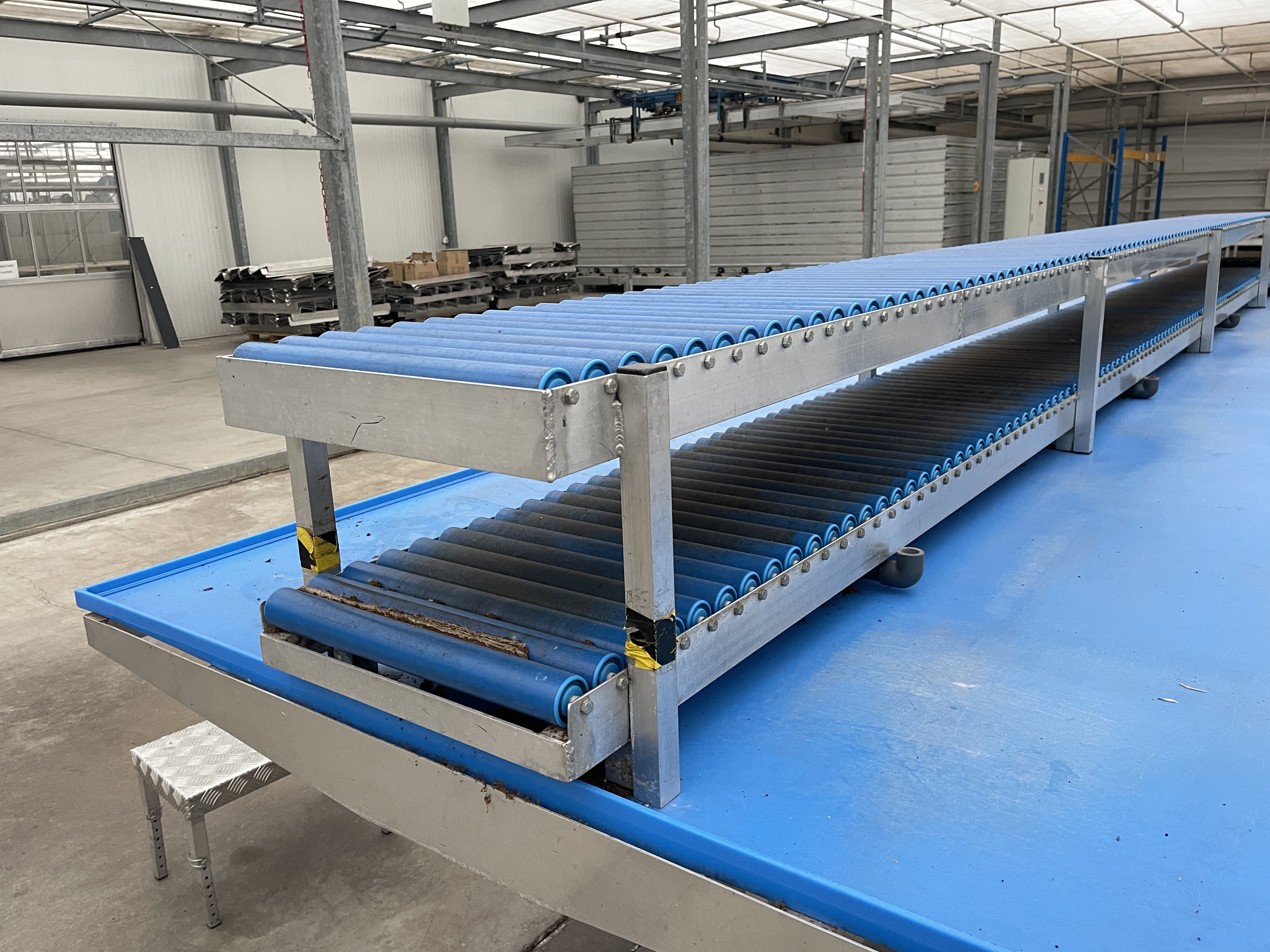 Aluminum processing table