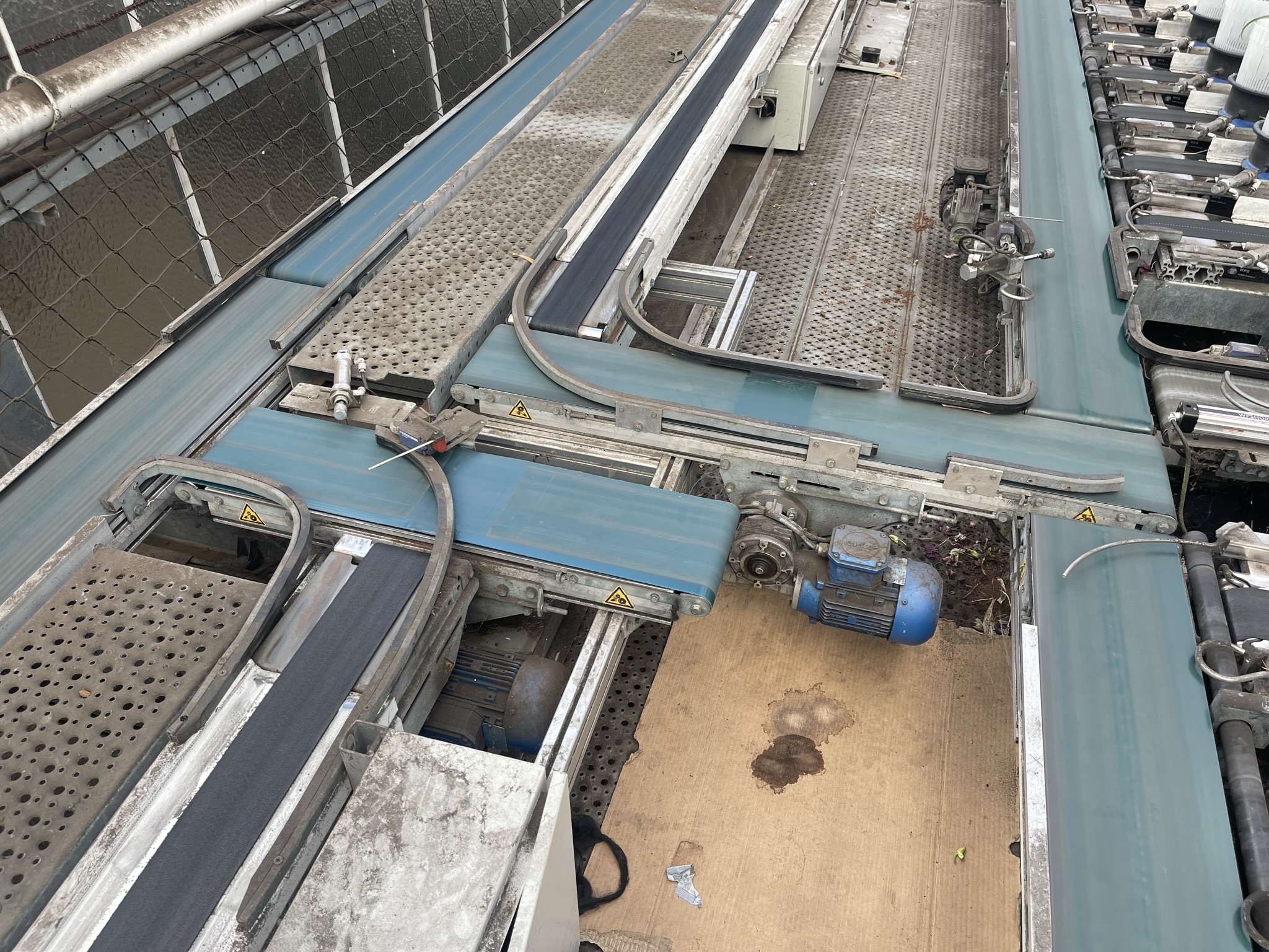 Various loose parts WPS delivery, sorting and buffer system