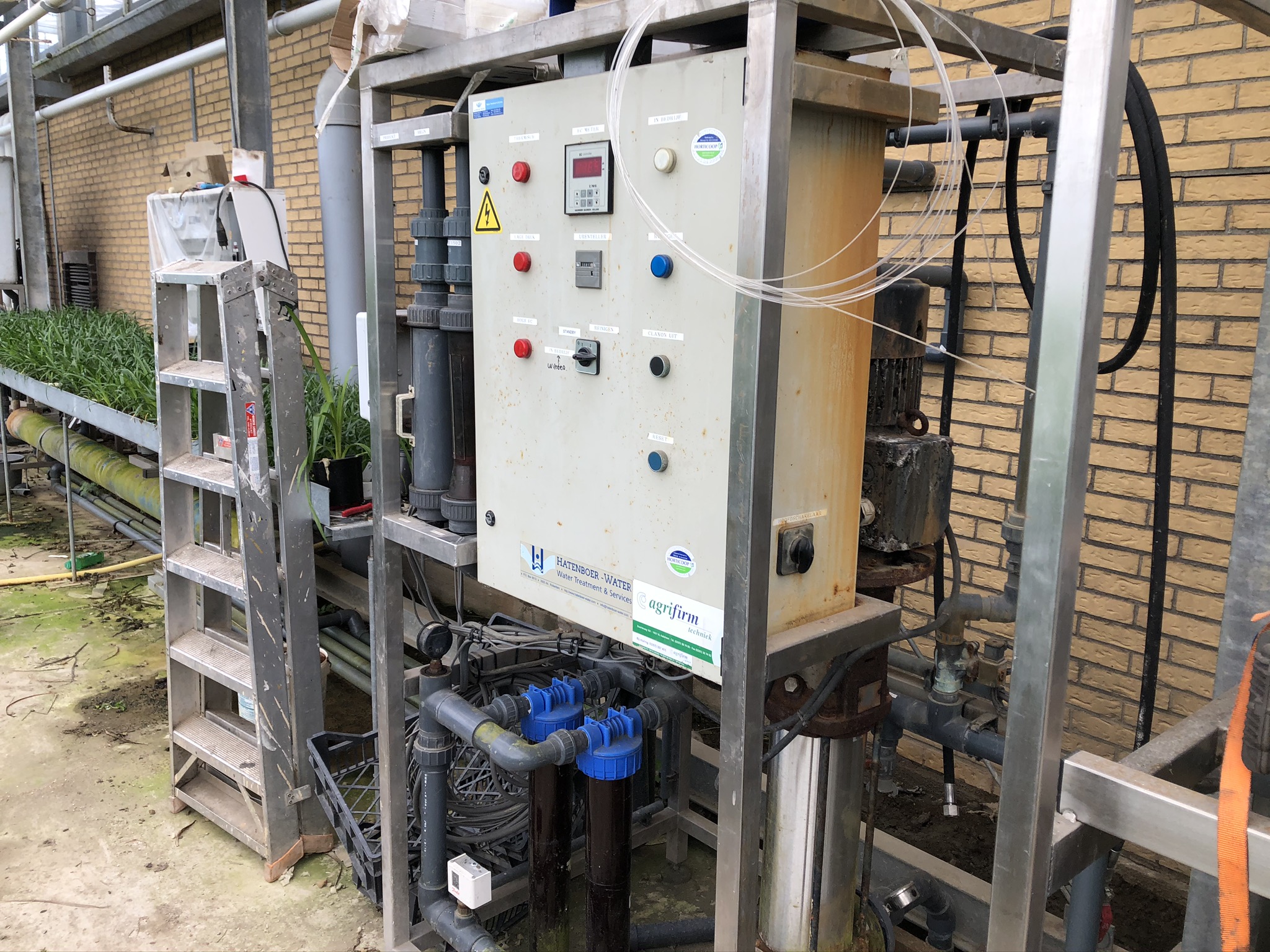 Reverse osmosis system