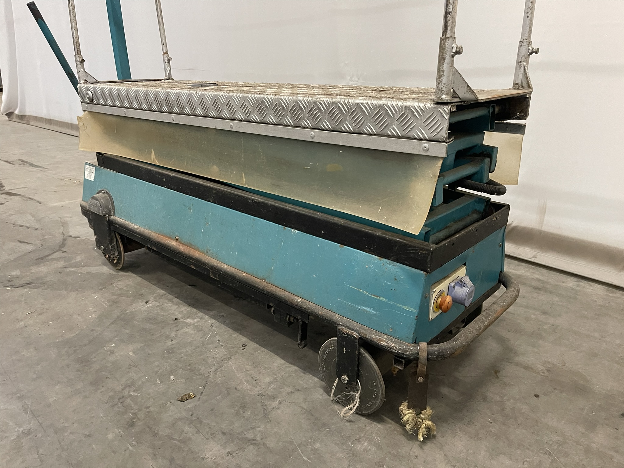 Pipe rail aerial work platform