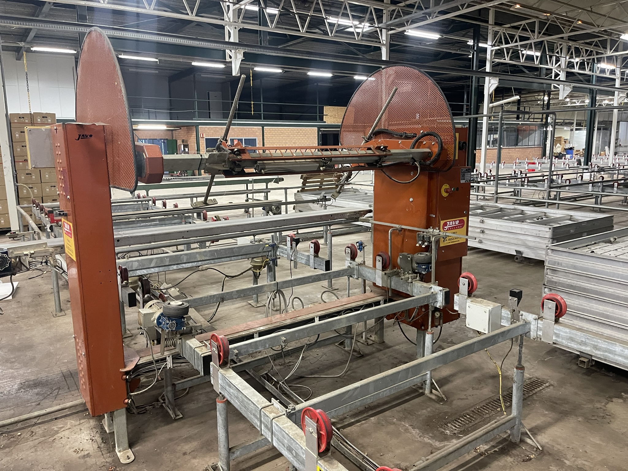 Javo Swing drop-down robots