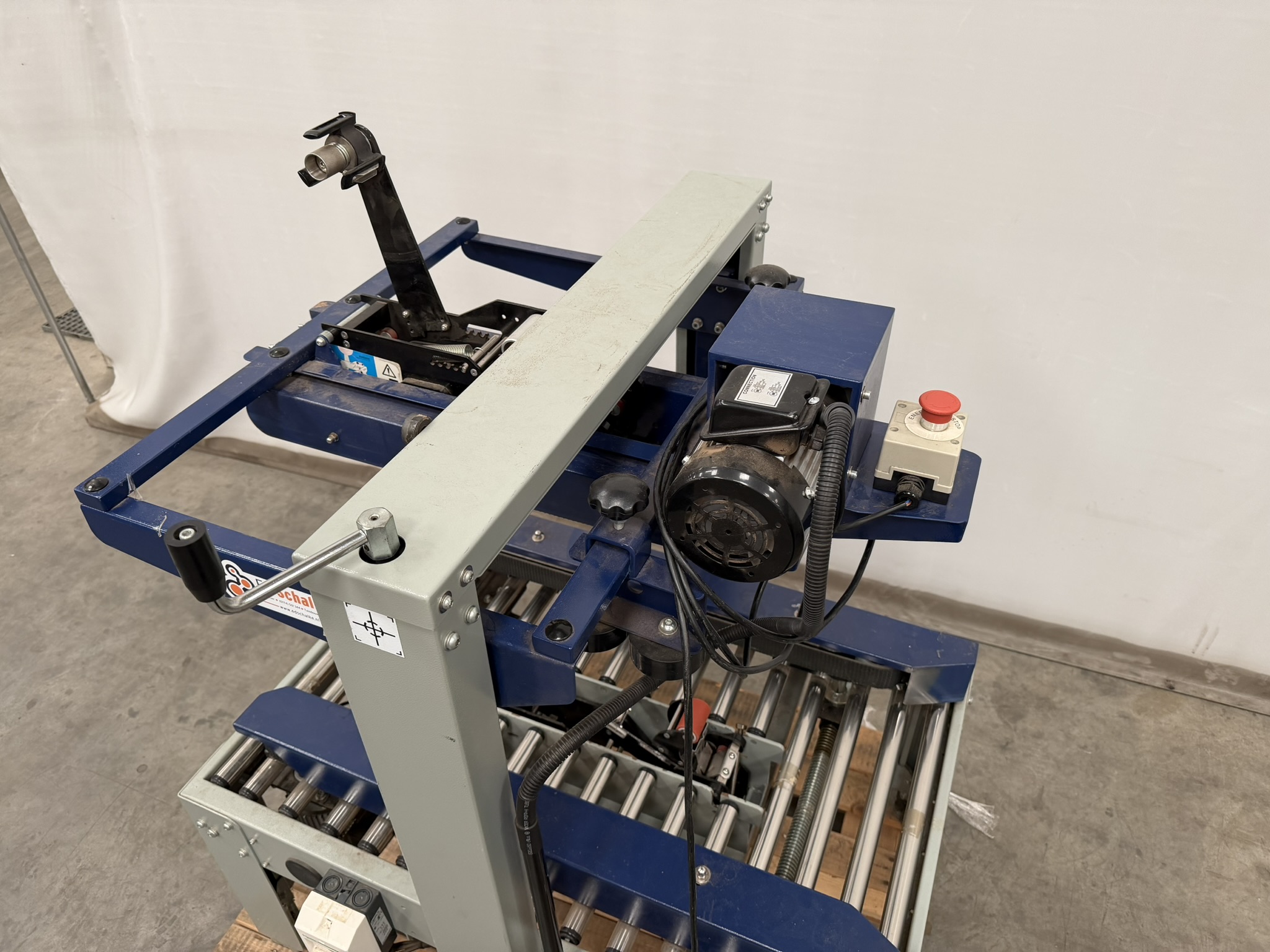 Youngsunpack Europe dozensluitmachine