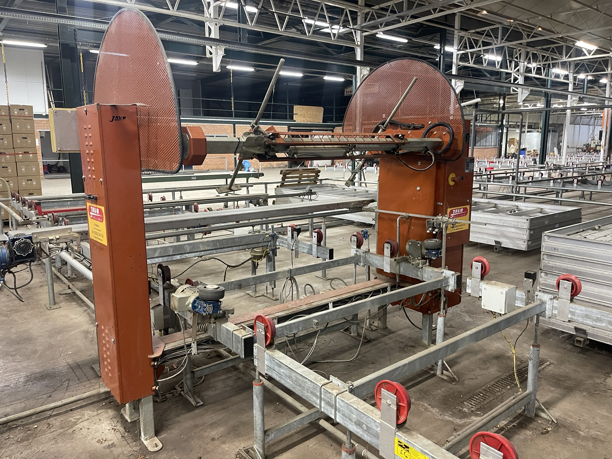 Javo Swing drop-down robots