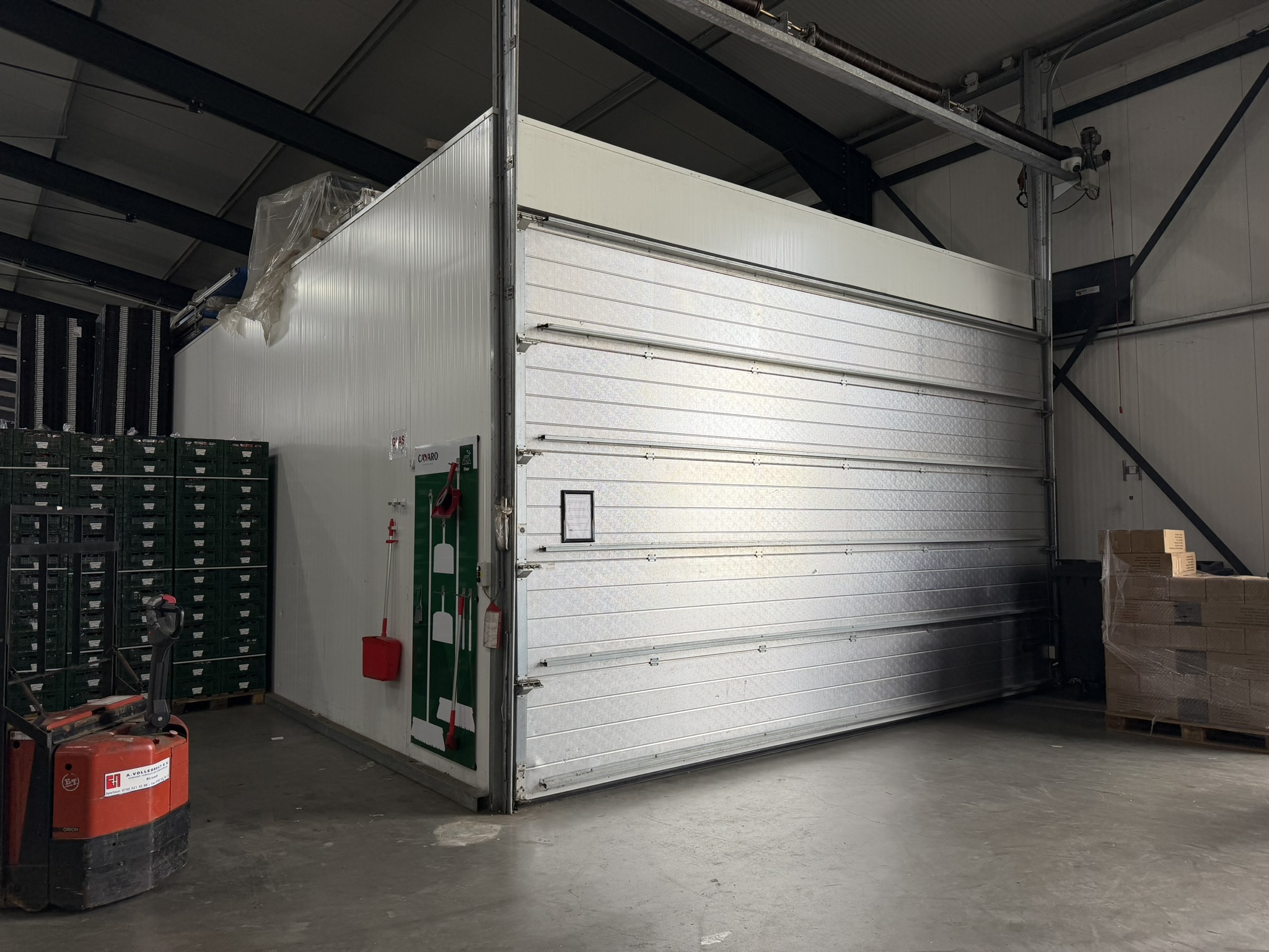 Cooling room 684 m³ / 171 m²
