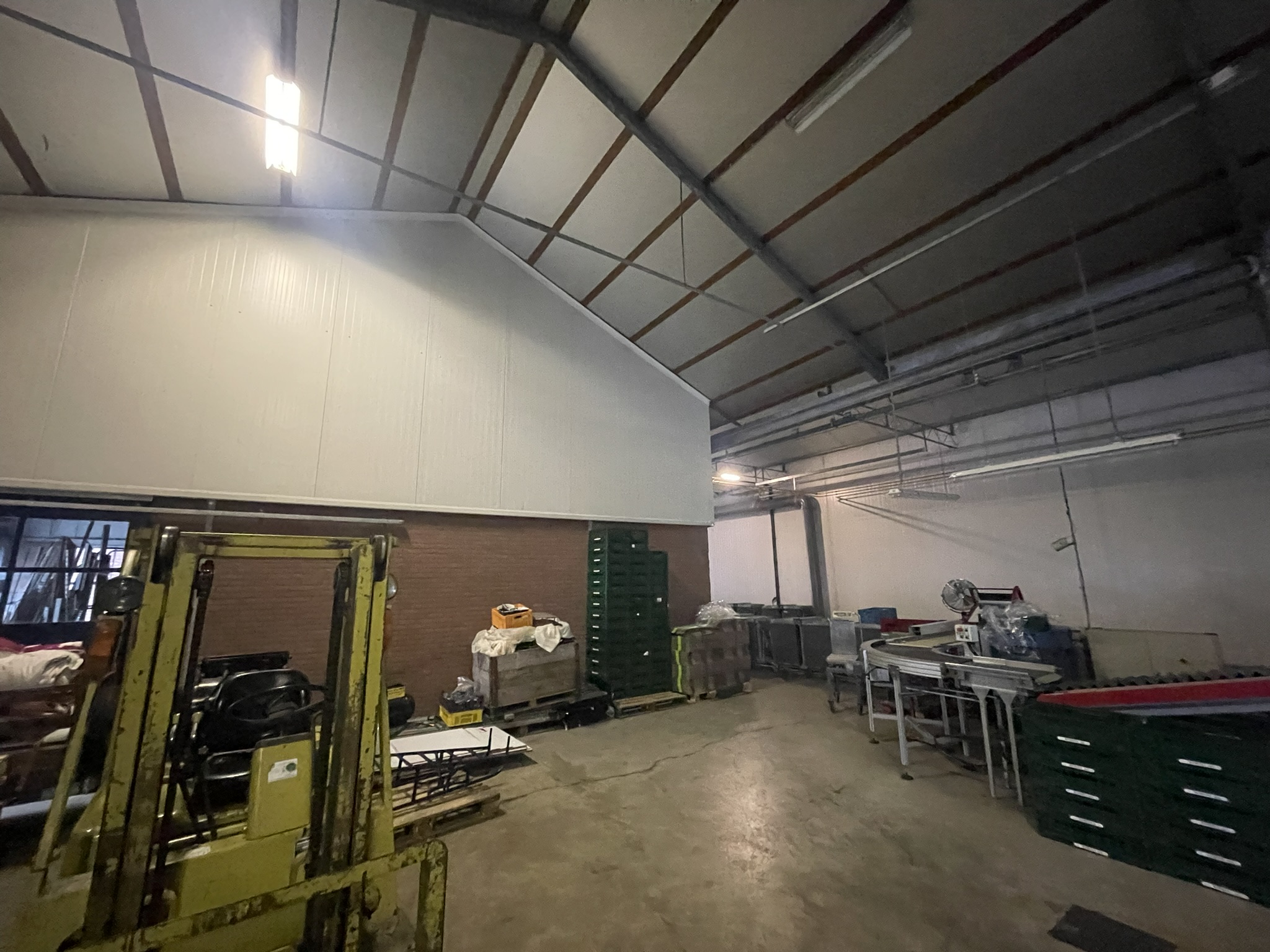 Business space 443 m²