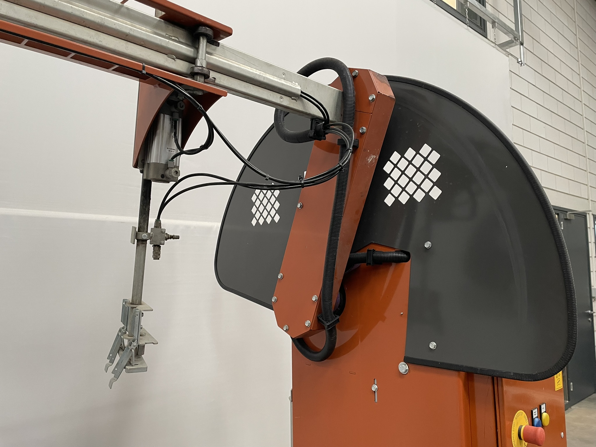 Javo Swing drop-down robots