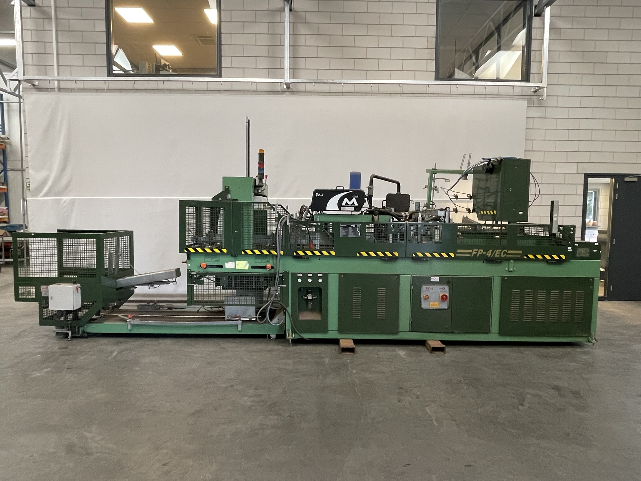 Boix dozenopzetmachine incl. stapel/uitvoer unit