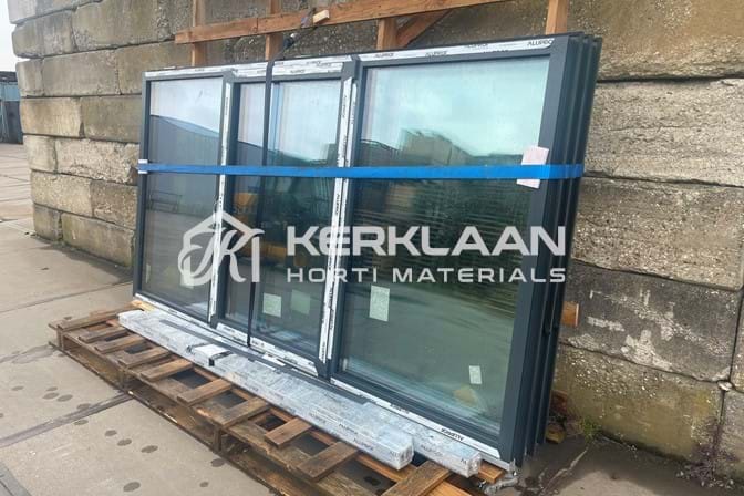 Nieuwe aluminium kozijnen 3000x1600 mm