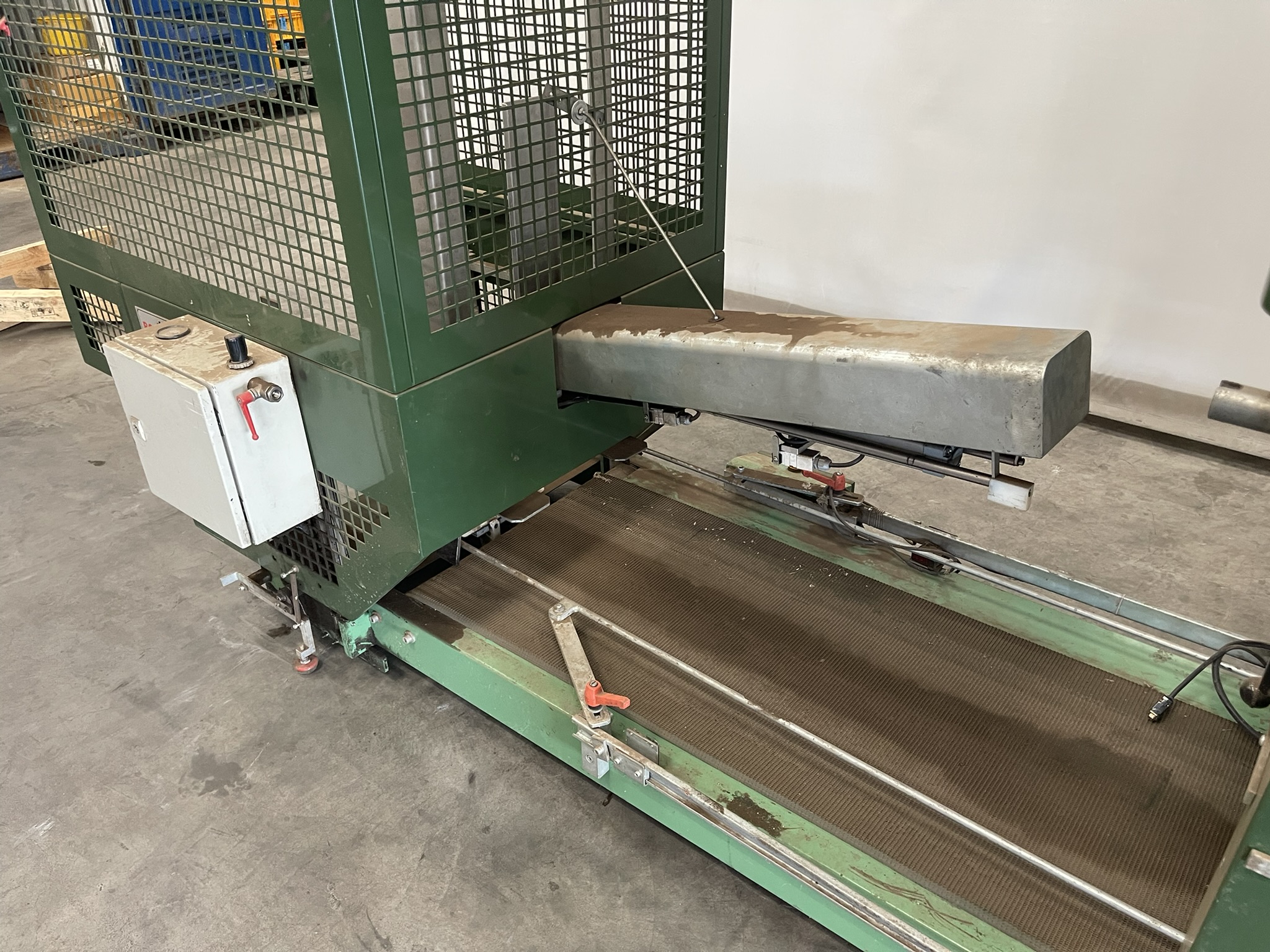 Boix dozenopzetmachine incl. stapel/uitvoer unit