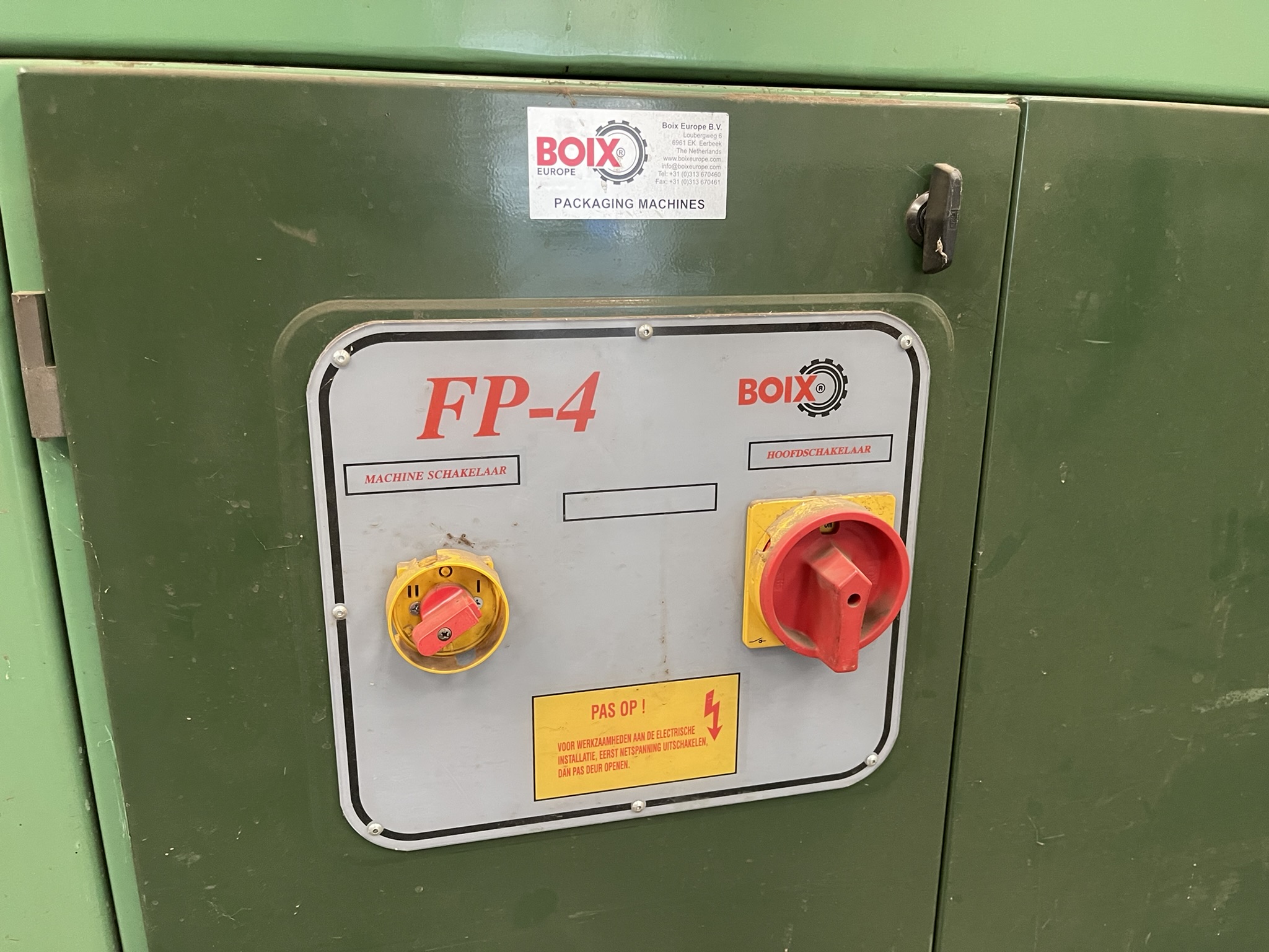 Boix dozenopzetmachine incl. stapel/uitvoer unit