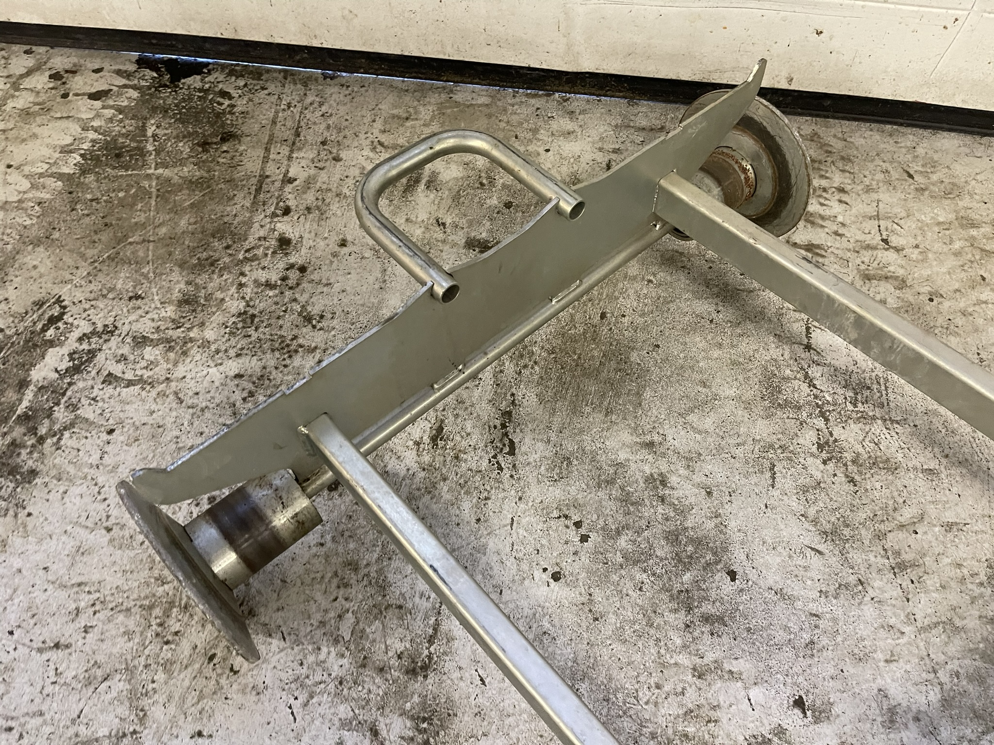 Pipe rail trolleys for Danish trolleys