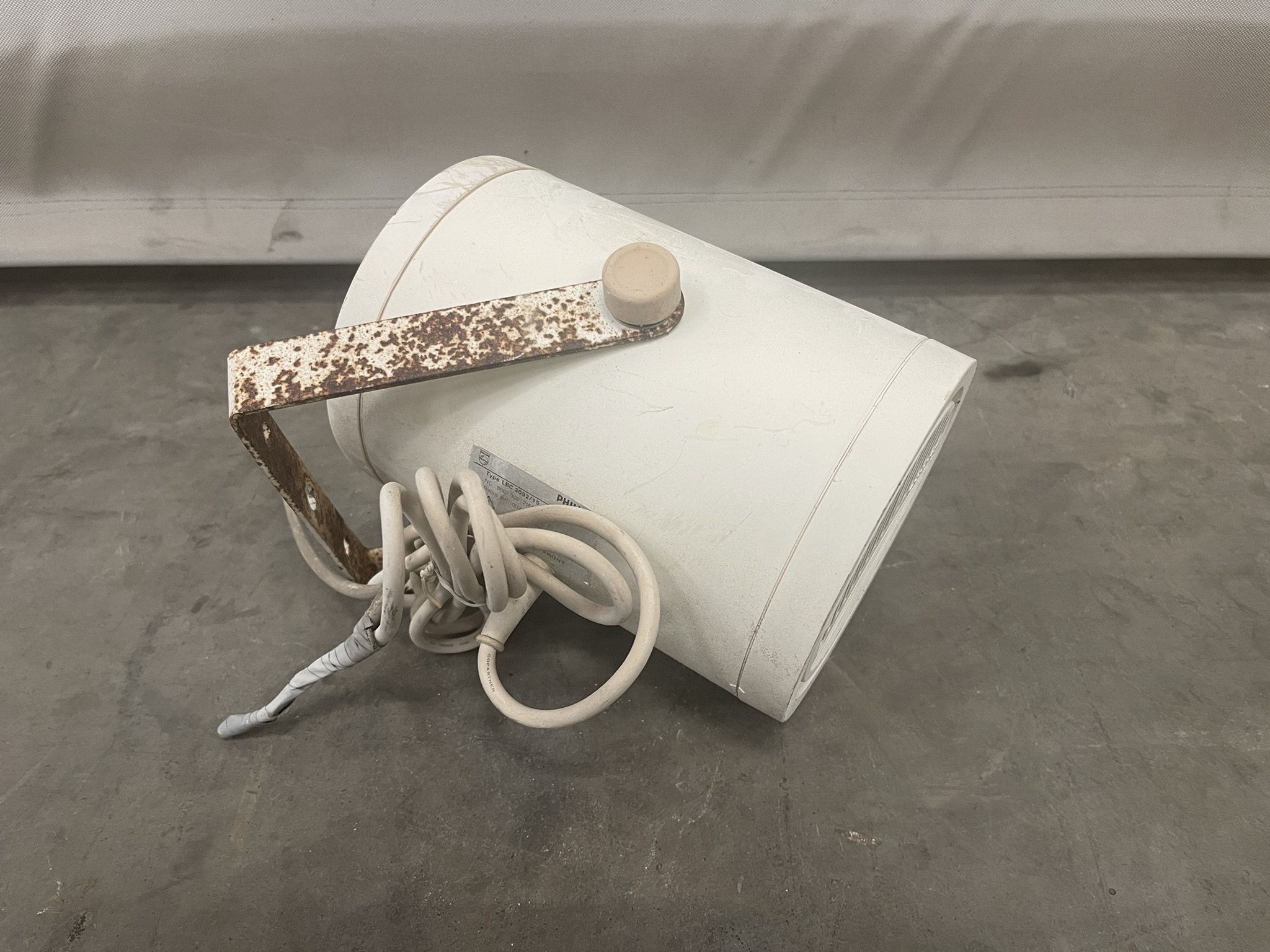 Philips moisture-proof speakers