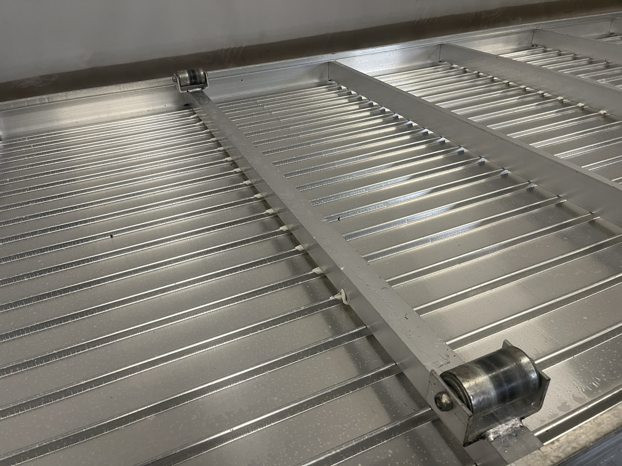 Aluminium rolcontainers met aluminium eb- en vloedbodem