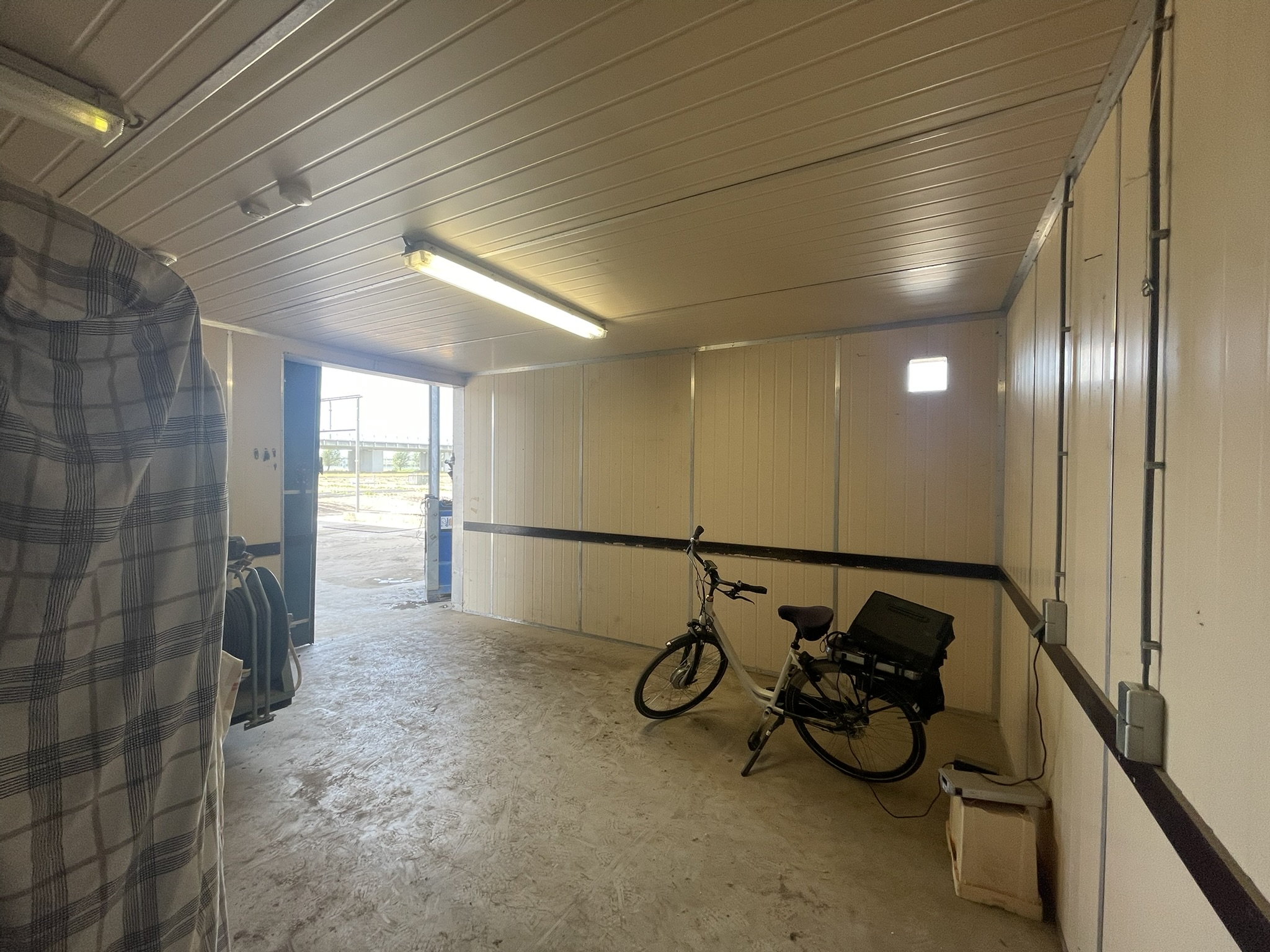 Cooling room 97.50 m³ / 40 m²