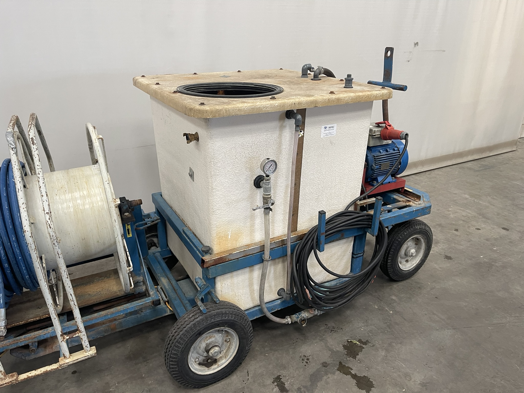 Weterings spuitkar 600 liter incl. slanghaspel