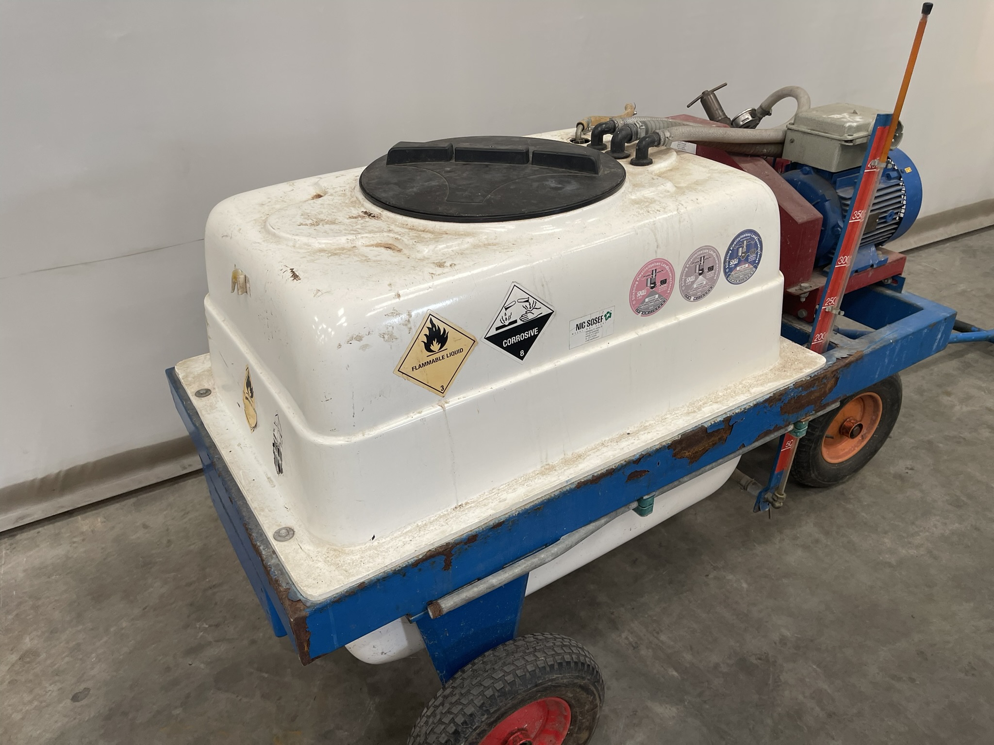 Spray cart 400 liters