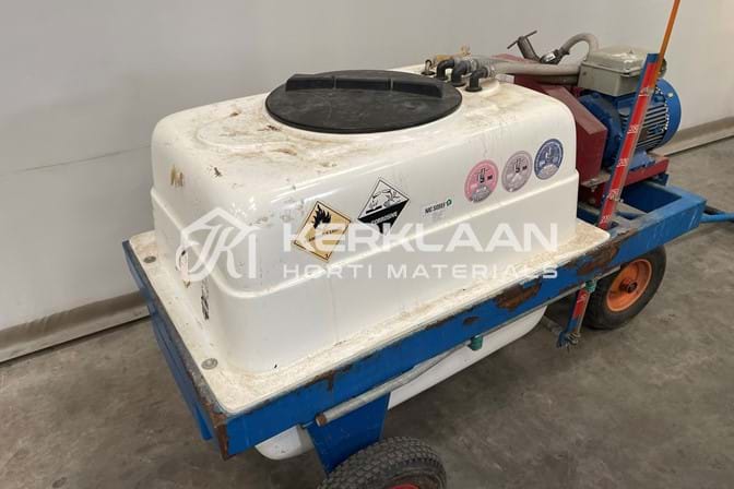 Spray cart 400 liters